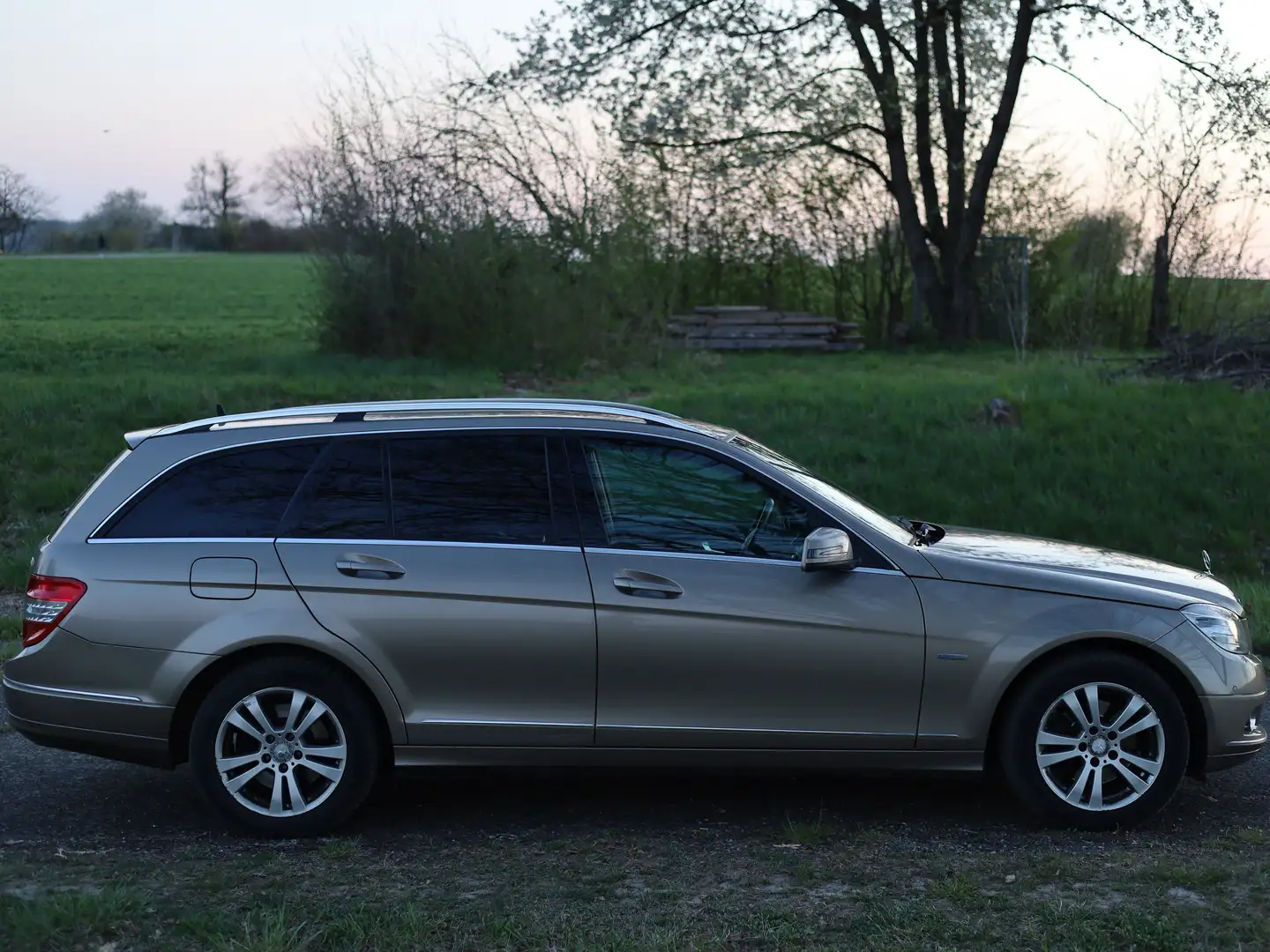 Mercedes-Benz C 220 C-Klasse T-Modell Diesel T CDI DPF Automatik BlueE Gold - 2