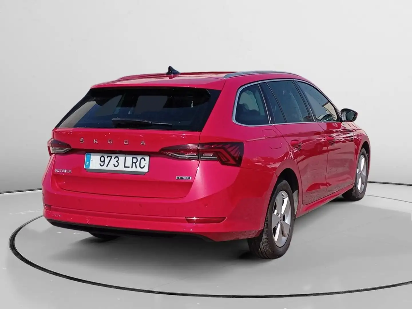 Skoda Octavia 1.5 TSI MHEV Ambition DSG Rojo - 2