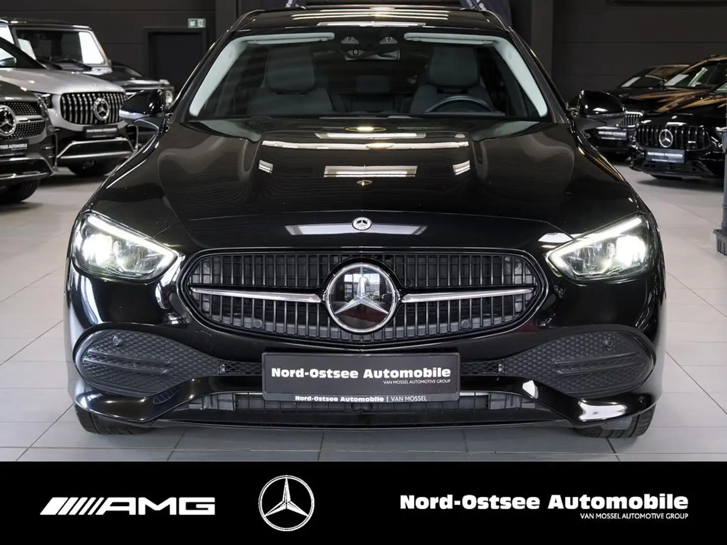 Mercedes-Benz C 300 e T AVANTGARDE KAMERA PANO AHK NIGHT DISTR Zwart - 2
