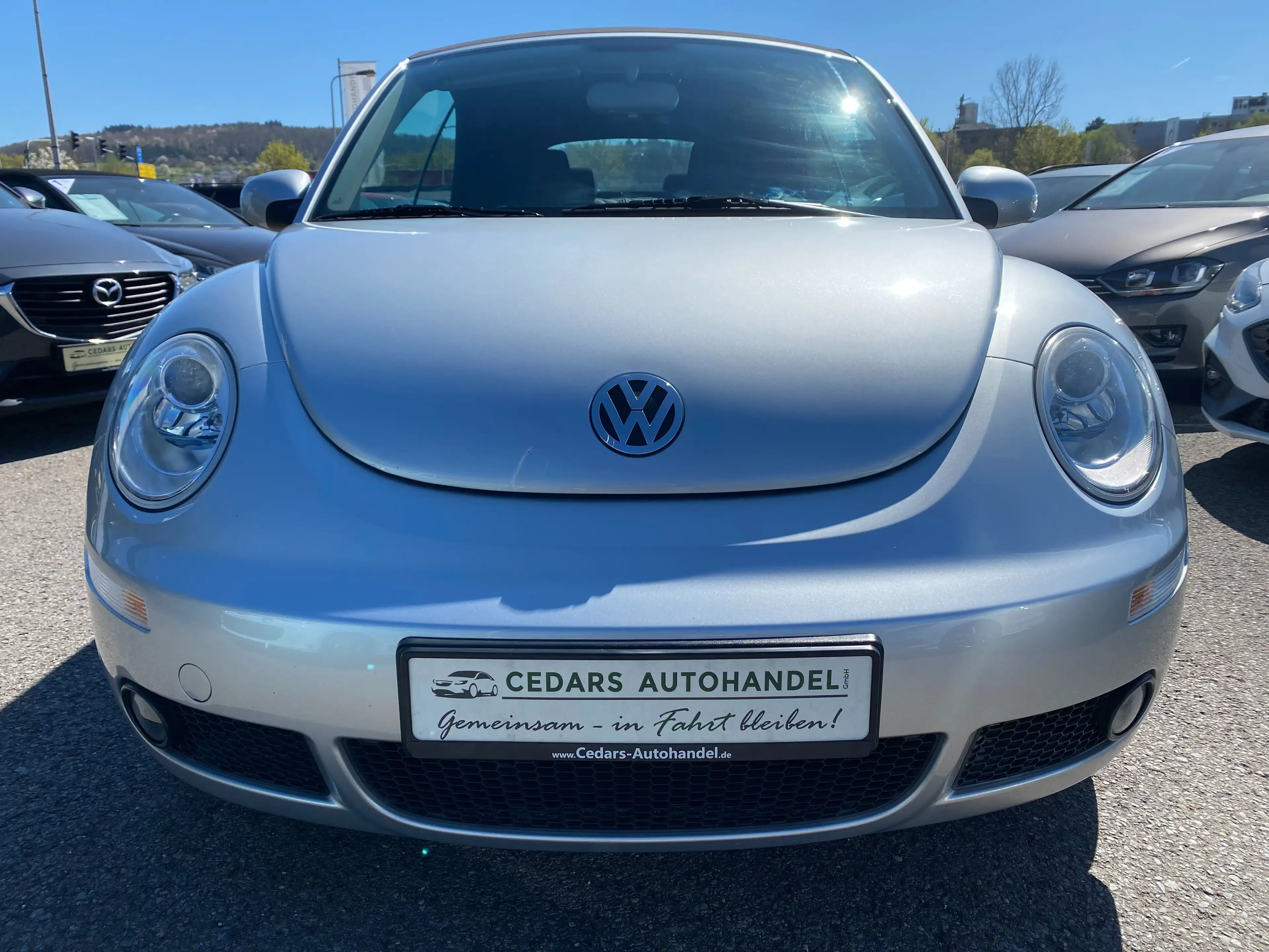 Volkswagen New Beetle Cabriolet 2.0 United — photo 4