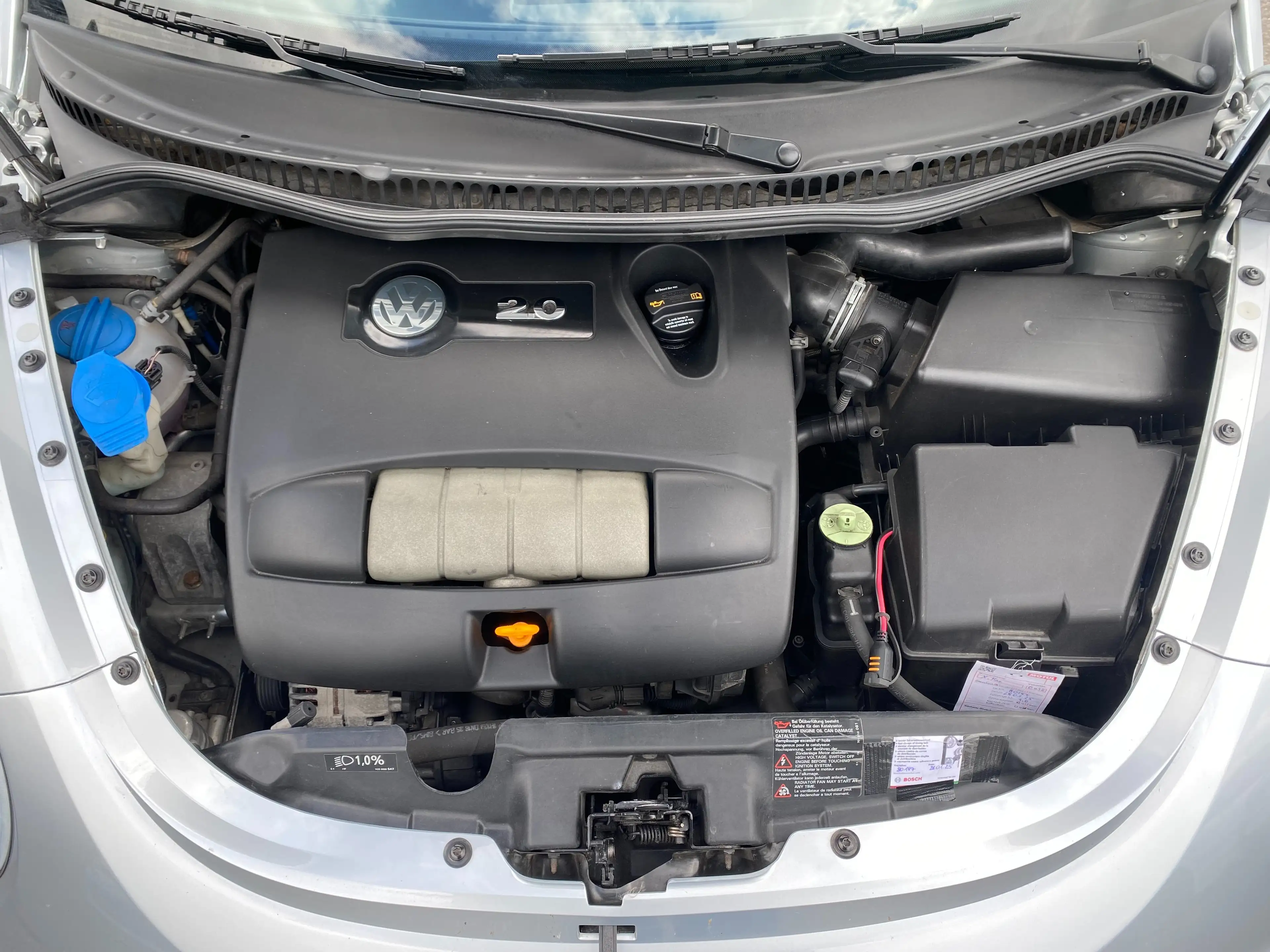 Volkswagen New Beetle Cabriolet 2.0 United — photo 33