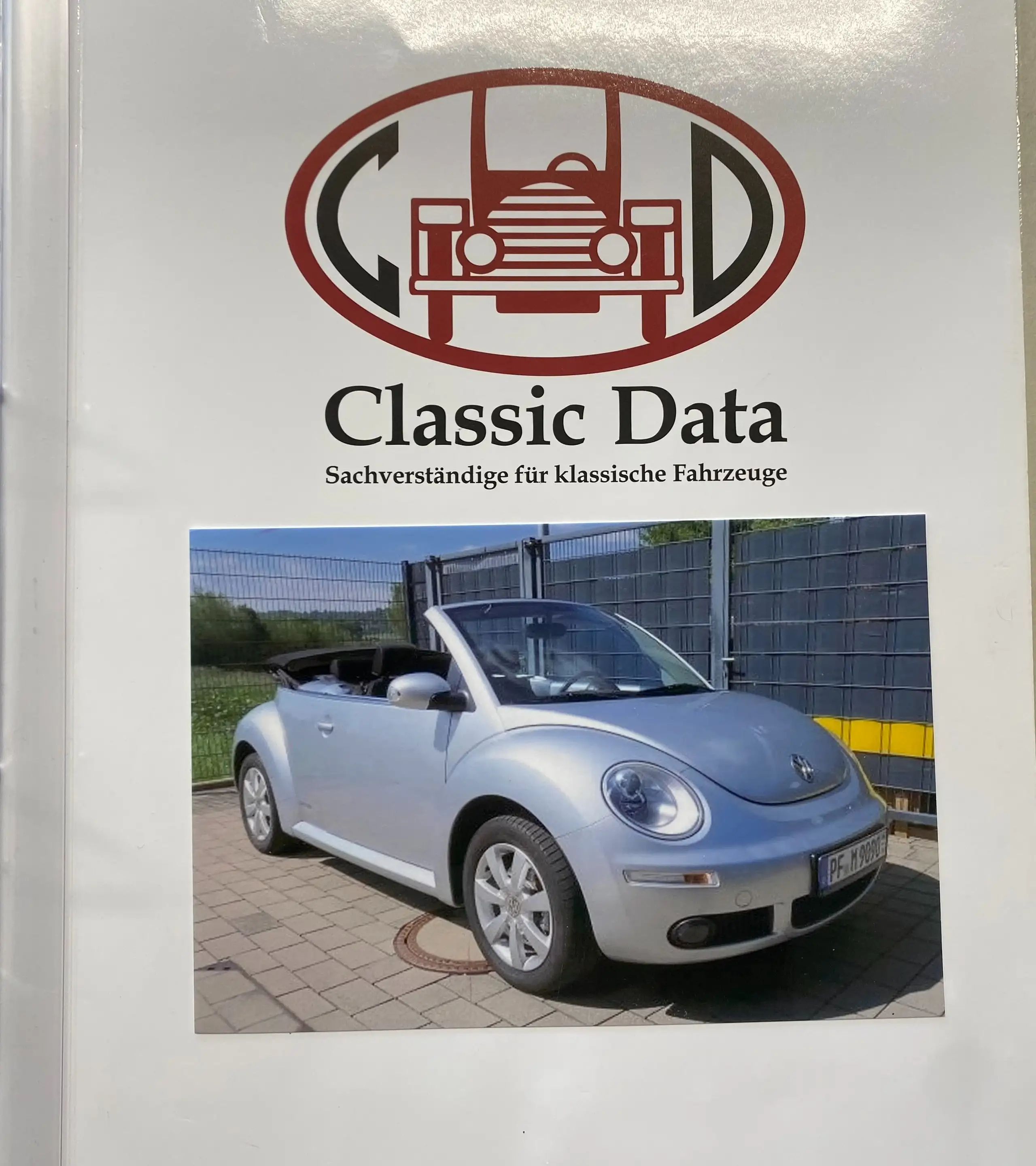 Volkswagen New Beetle Cabriolet 2.0 United — photo 29