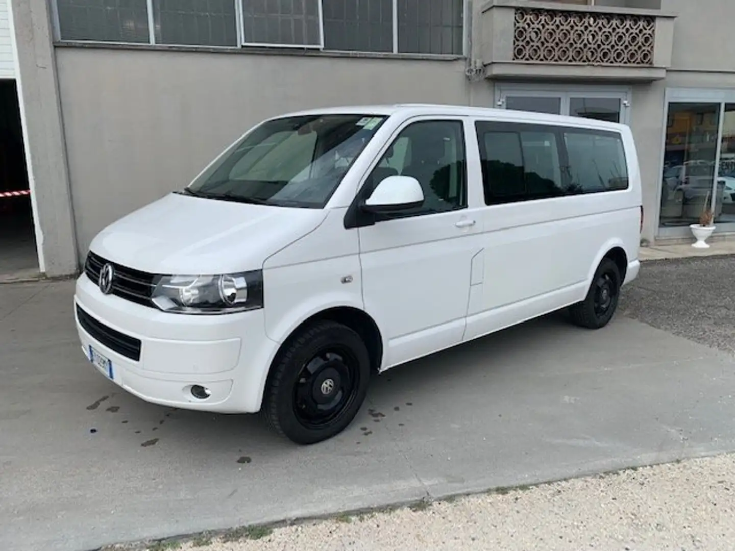 Volkswagen T5 Caravelle 2.0 bitdi 180cv dsg PL 9 posti IVA ESPOSTA Biały - 1