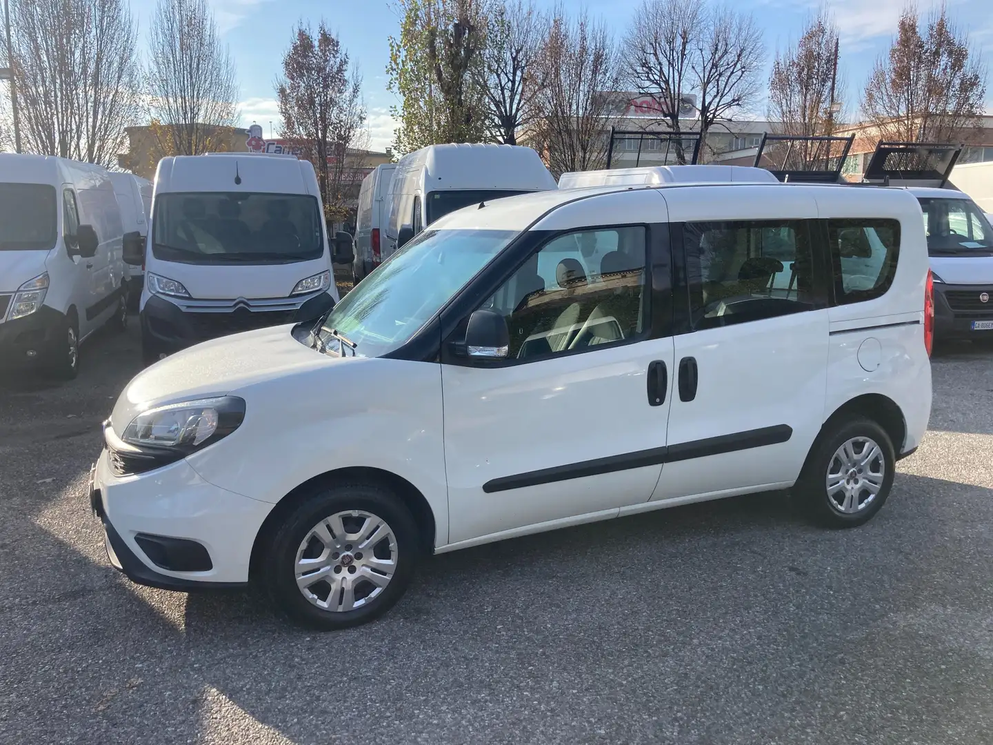 Fiat Doblo 105 MJET - FURGONE 5 POSTI Weiß - 2
