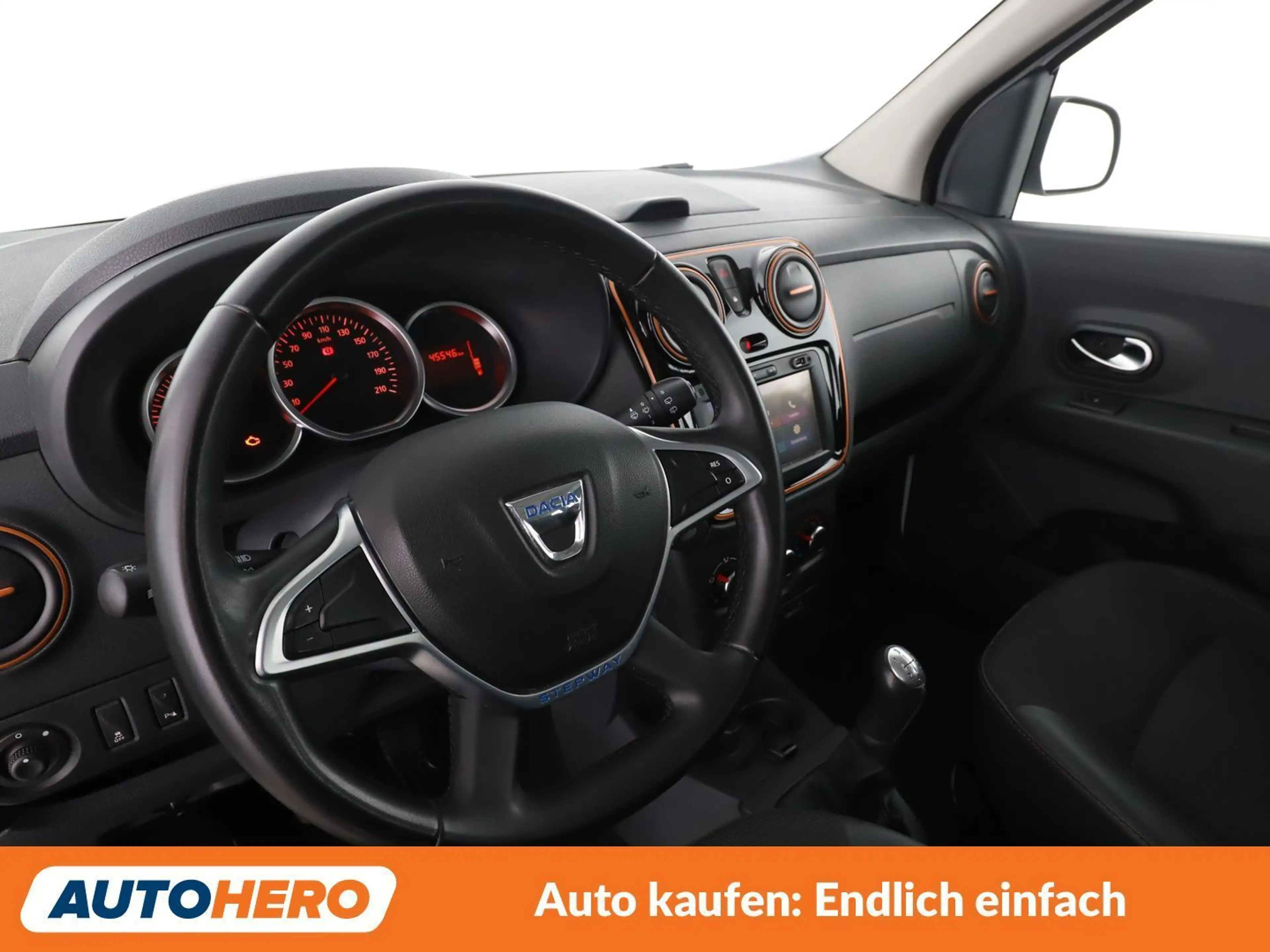 Dacia Lodgy 1.2 TCe Stepway Celebration — photo 11