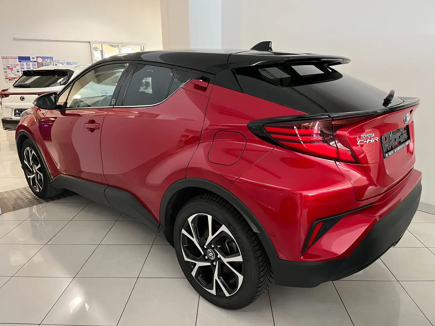 Toyota C-HR C-HR Hybrid 1.8i VVT-i C-Hic E-CVT Rouge - 1