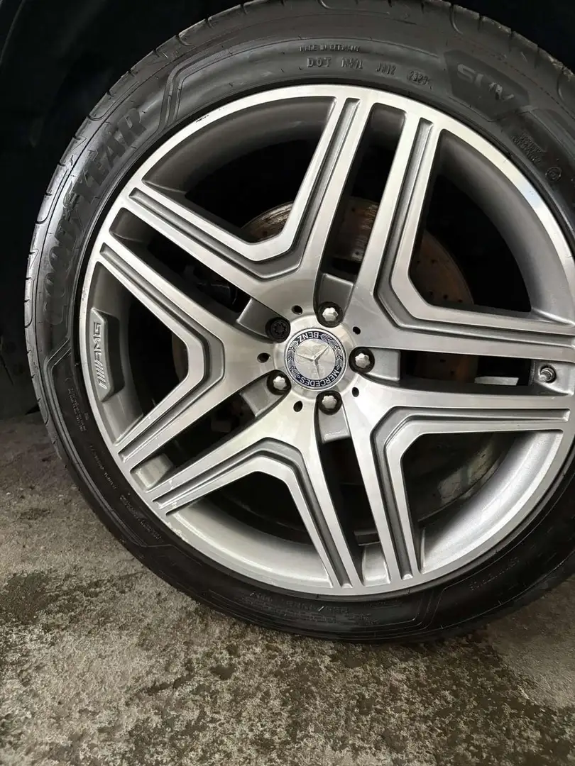 Mercedes-Benz 420 420 SEC coupe Schwarz - 2