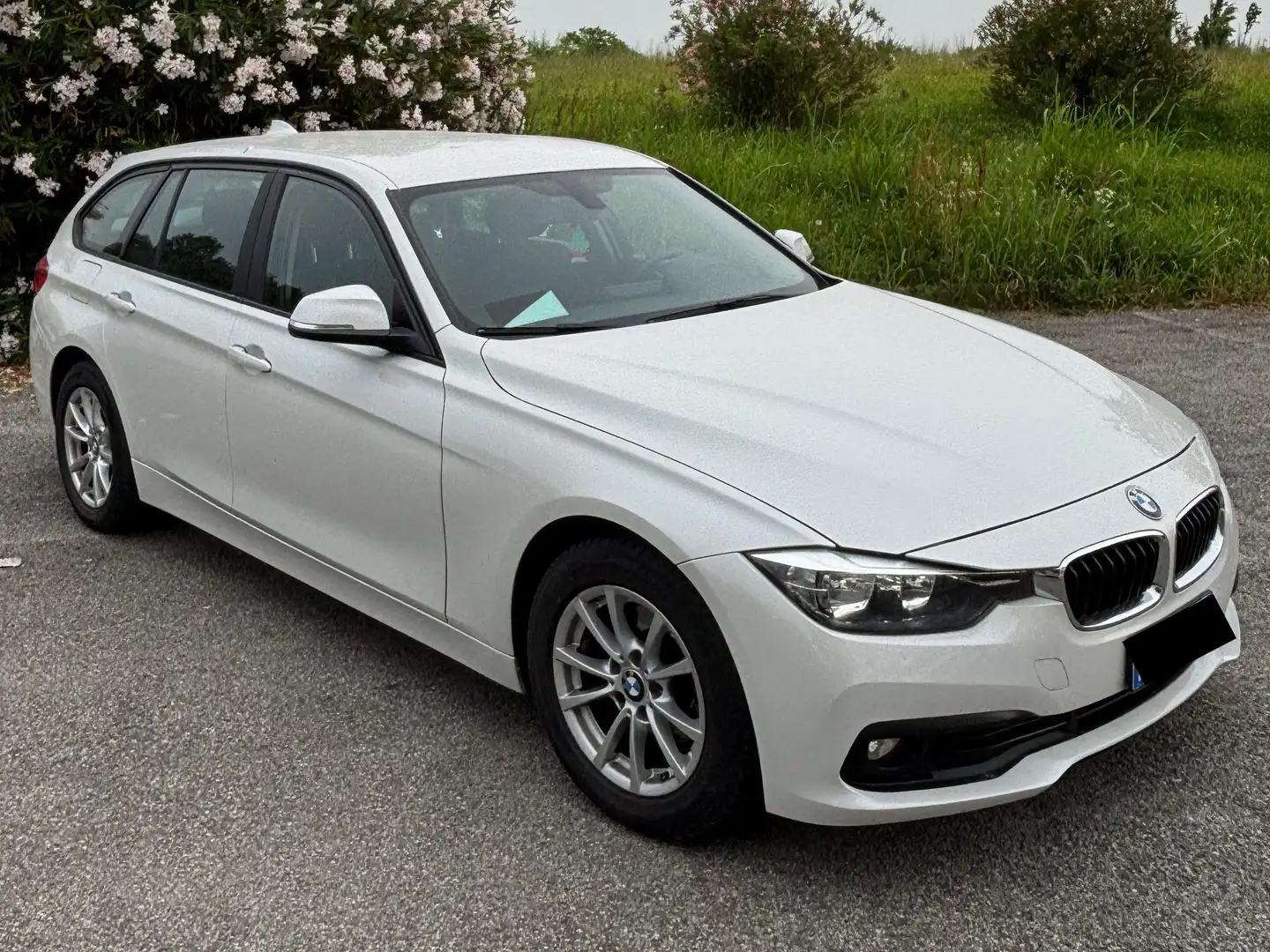 BMW 318 Serie 3 F31 2015 Touring 318d Touring Business Bianco - 2