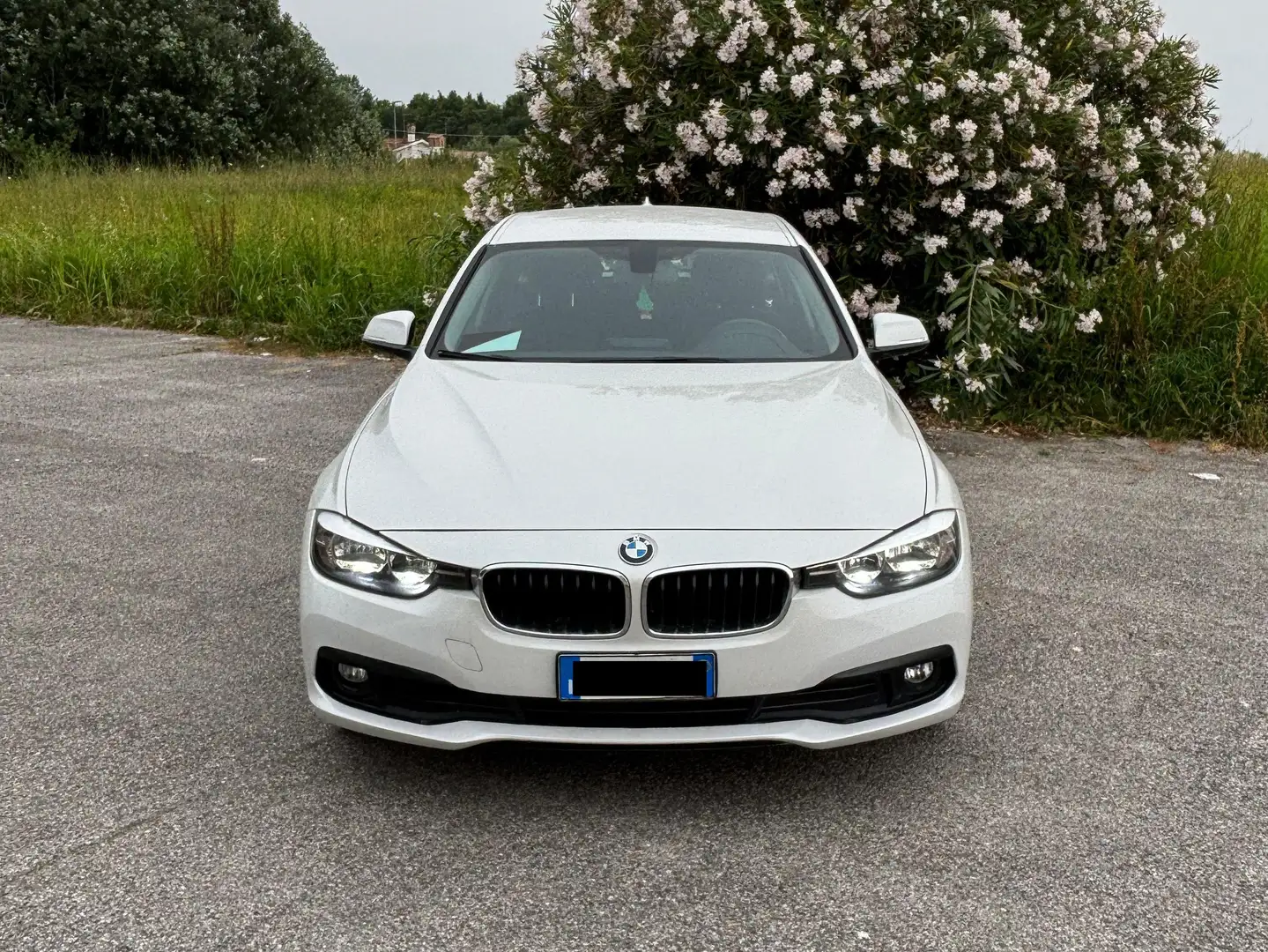 BMW 318 Serie 3 F31 2015 Touring 318d Touring Business Bianco - 1