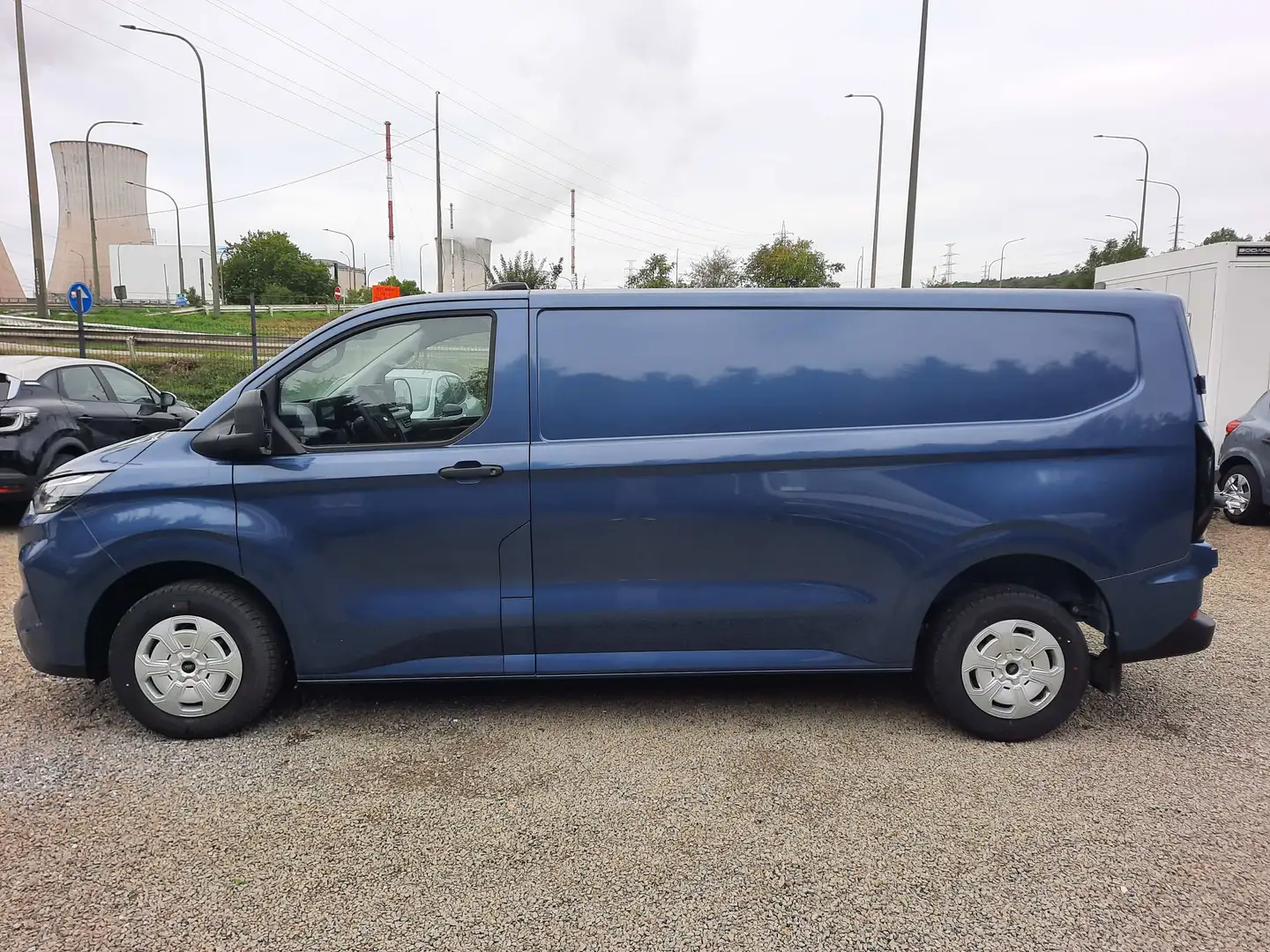 Ford Transit Custom Fourgon Facelift L2H1 320 2.0 TDCI 170 BVA8 Trend Bleu - 2