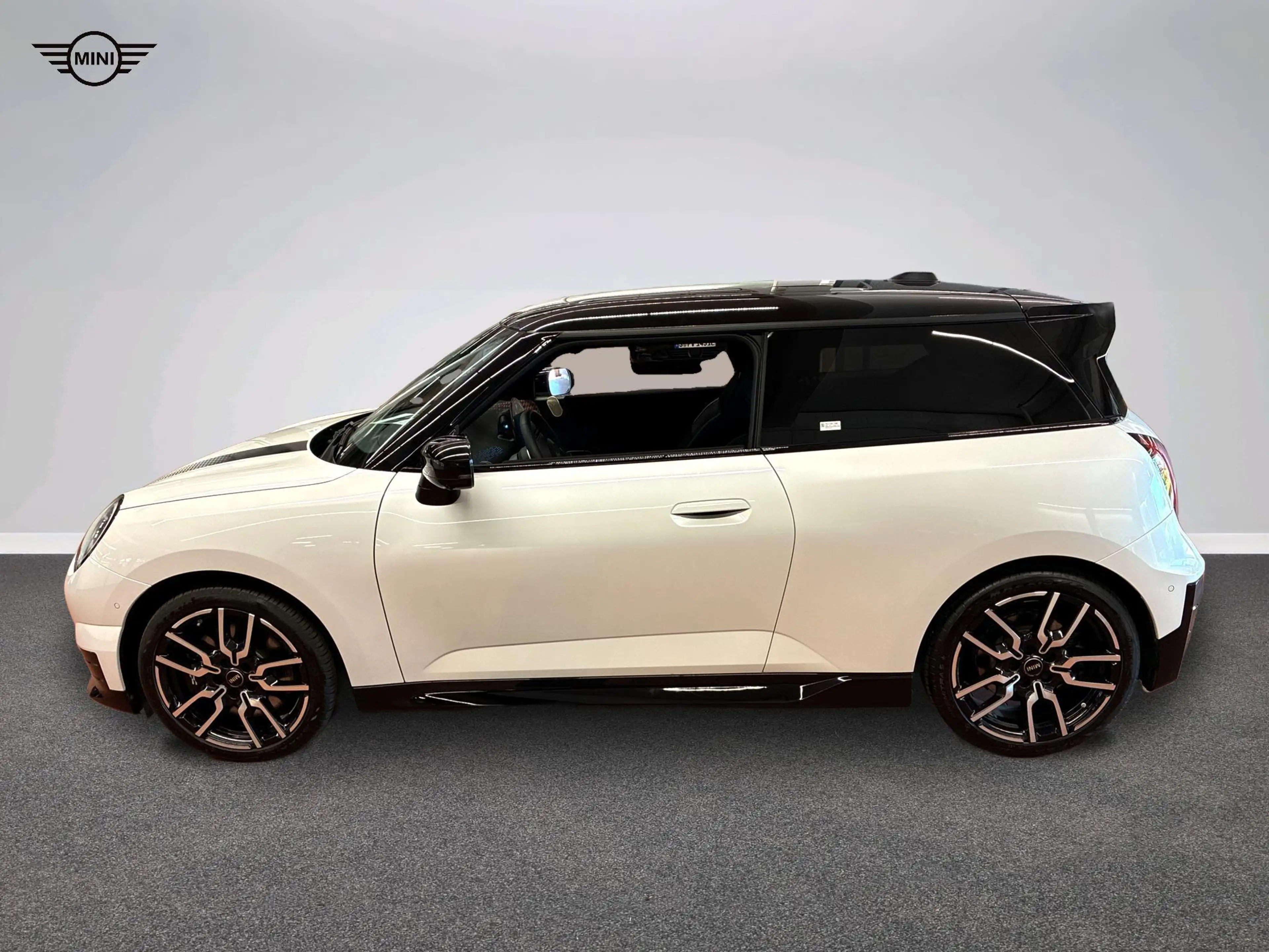 MINI Cooper SE John Cooper Works Trim — photo 3