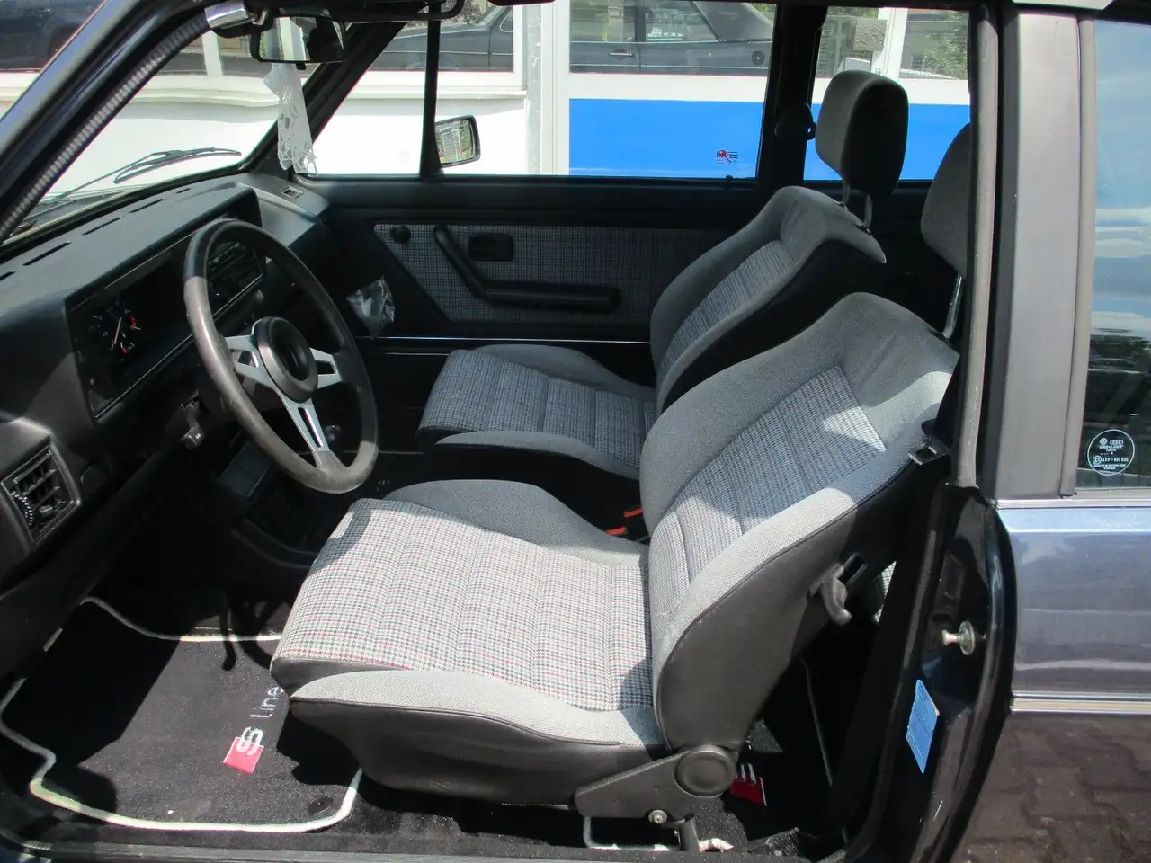 Volkswagen Golf 1 Cabrio + H-Abnahme+Original KM 2.Hand, foto 10