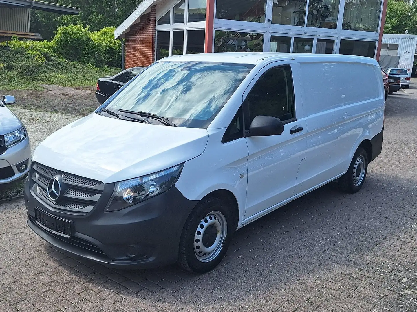 Mercedes-Benz Vito Kasten 114d FWD lang 1.Hand Klima Blanco - 2