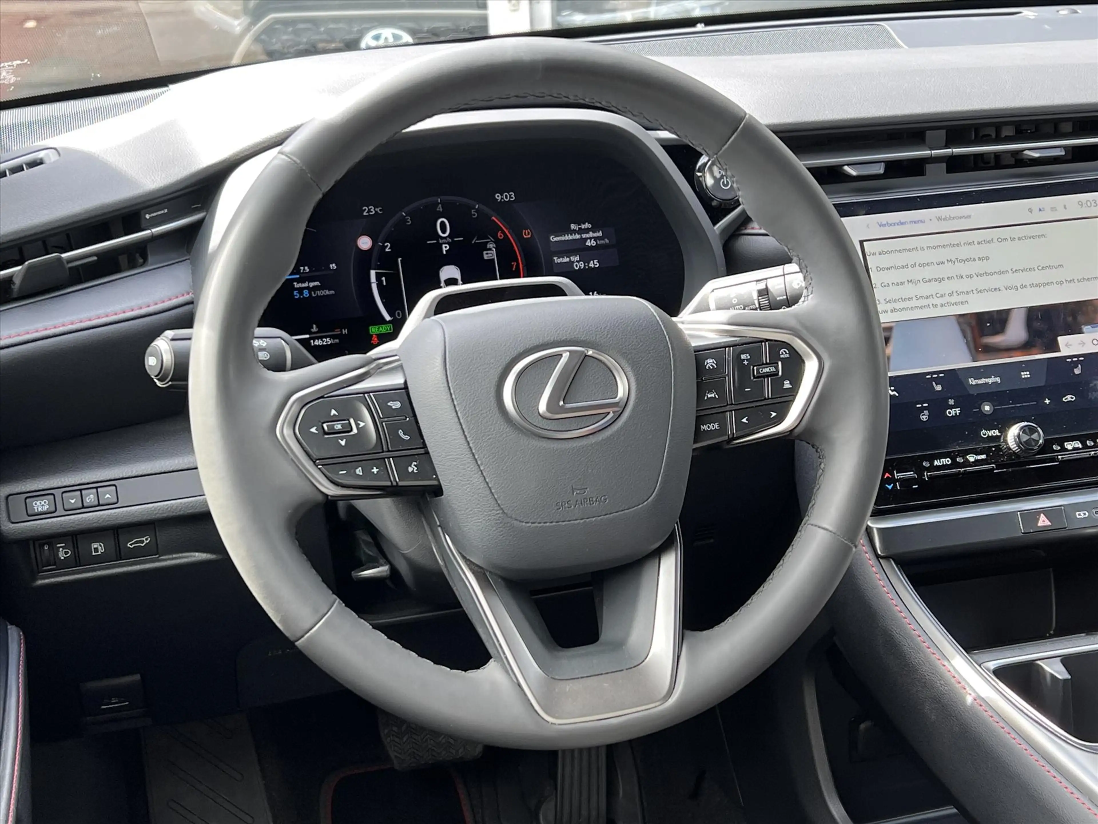 Lexus LBX 1.5 Hybrid Emotion Tech Pack | Leer, Elektrische a — photo 17