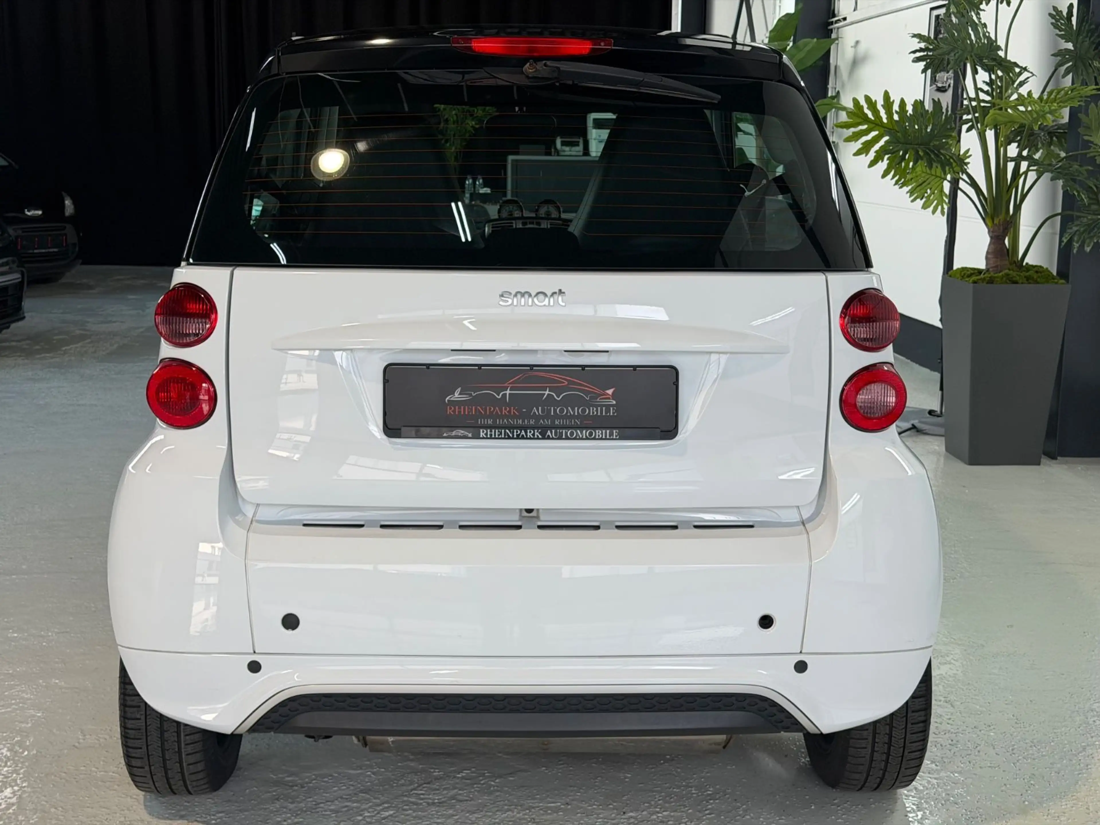 smart forTwo Coupe Pano Klima TÜV NEU — photo 6