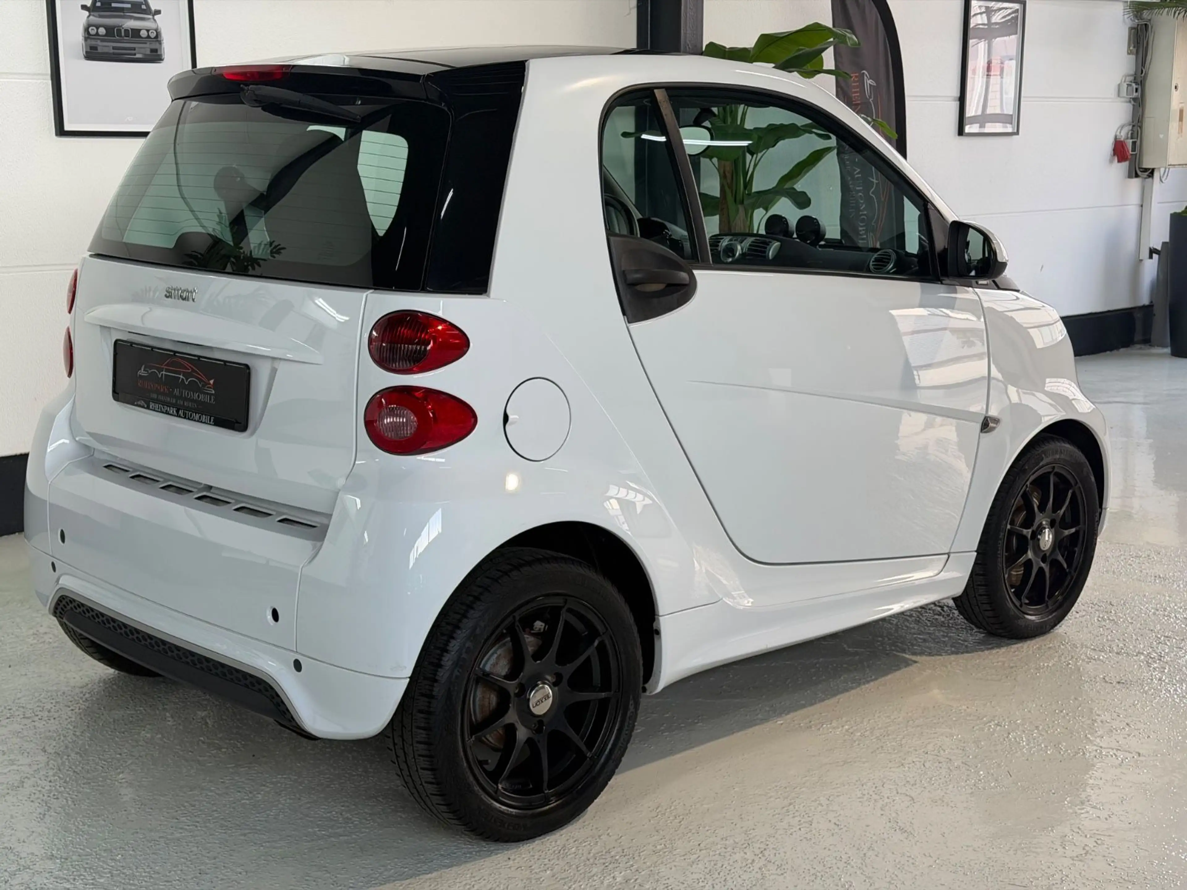 smart forTwo Coupe Pano Klima TÜV NEU — photo 5