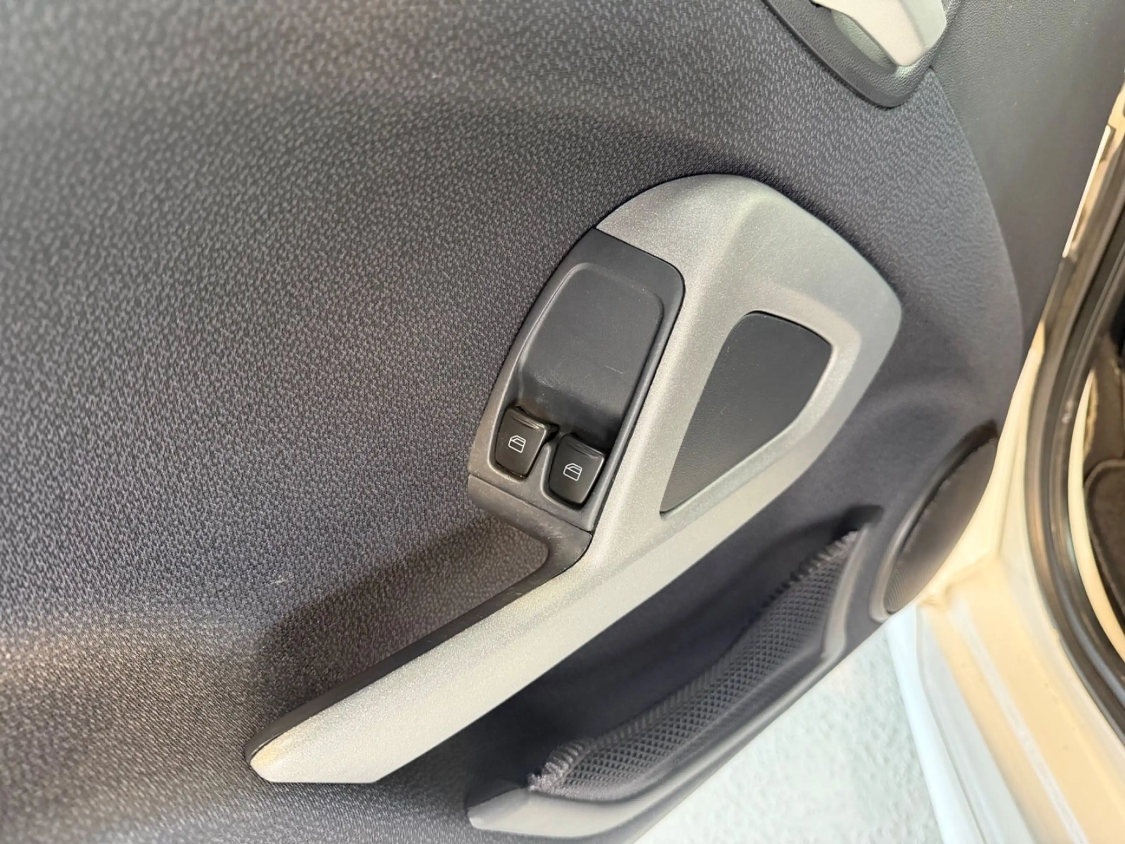 smart forTwo Coupe Pano Klima TÜV NEU — photo 13