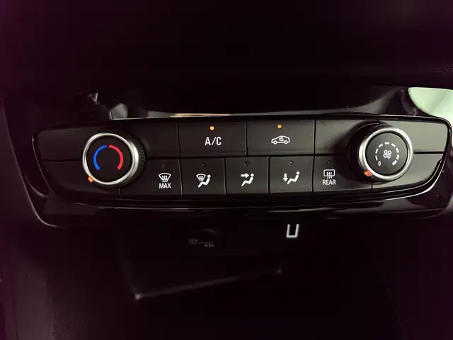 Opel Corsa view 12