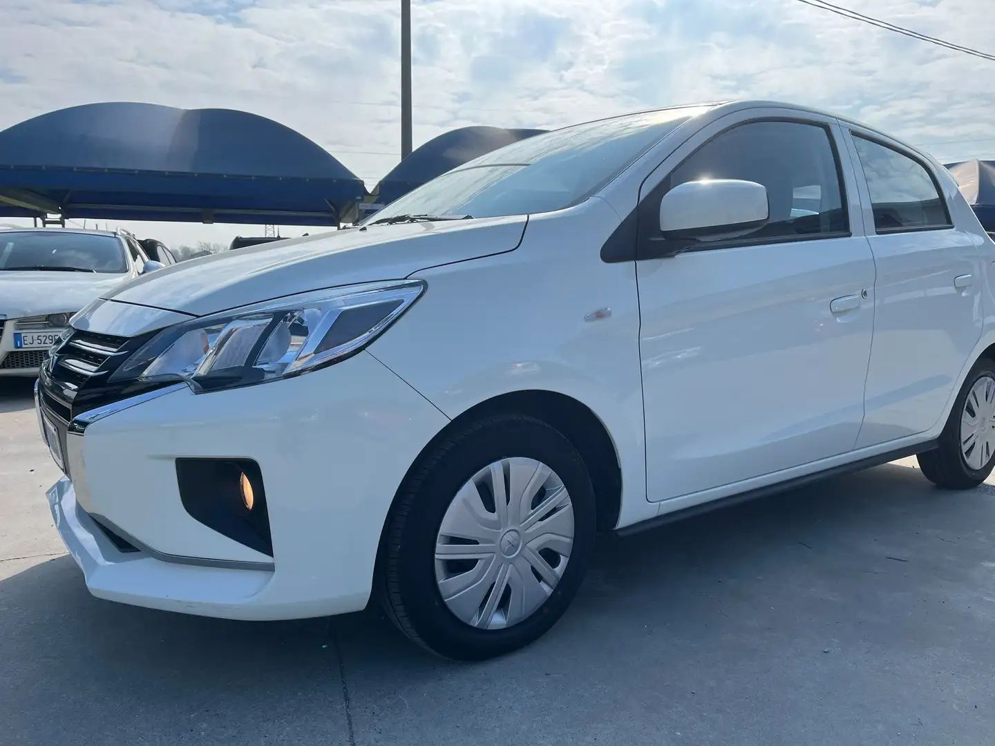 Mitsubishi Space Star Space Star 1.2 Invite radio Bianco - 2