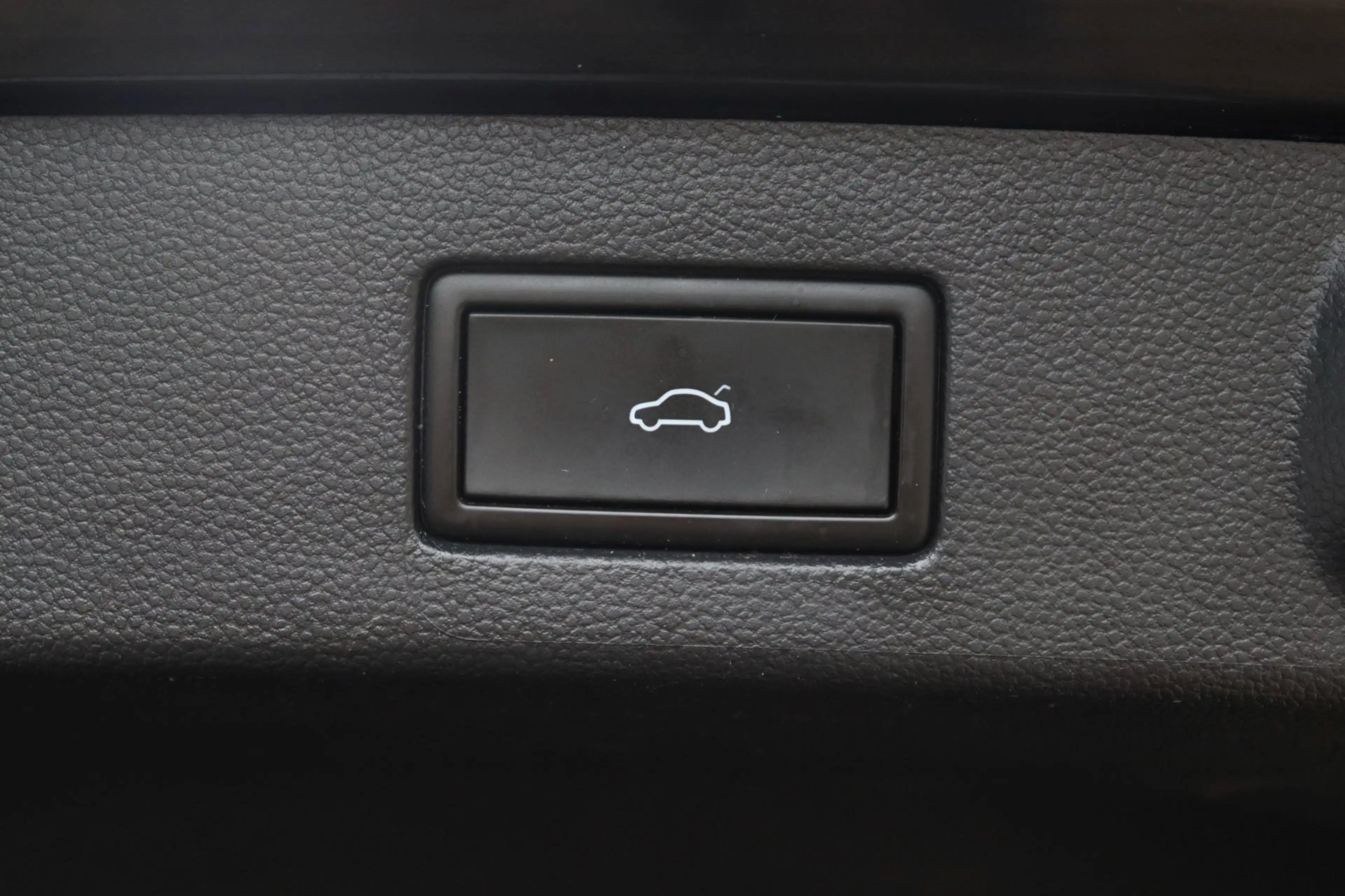 Volkswagen Arteon Shooting Brake 1.4 TSI eHybrid R-Line BTW — photo 12