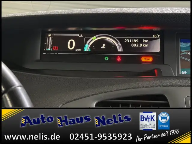 Renault Megane view 10