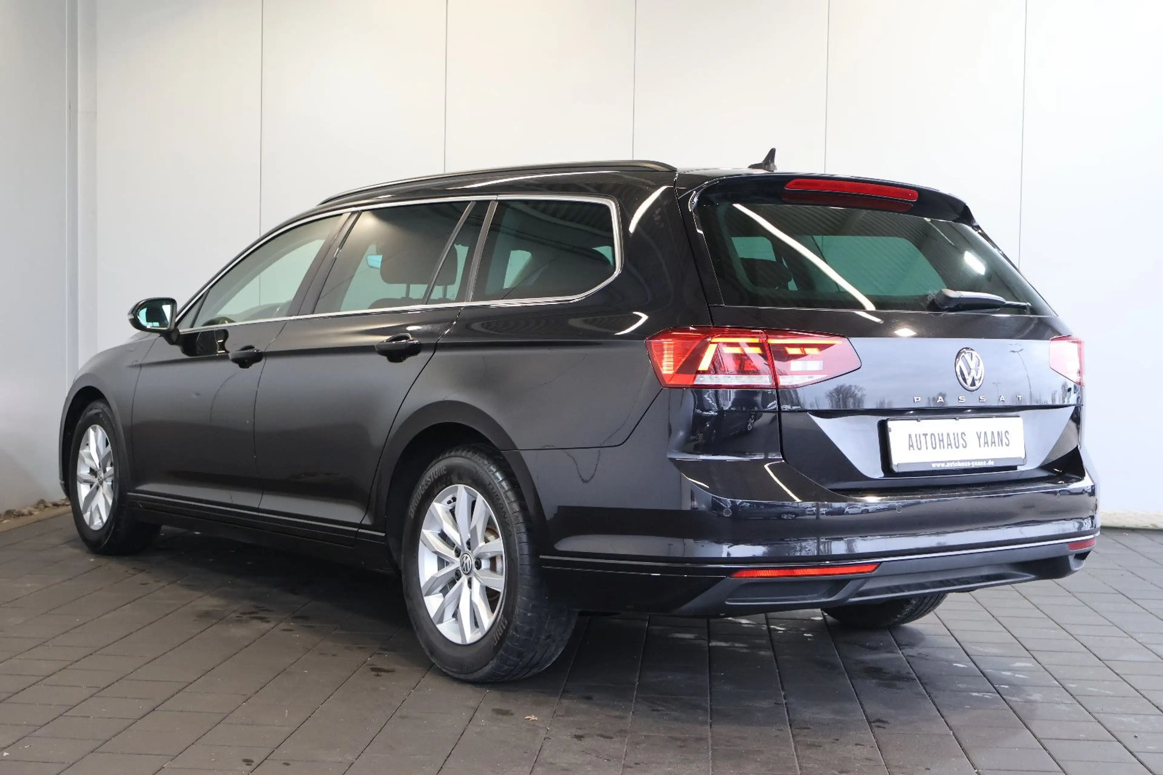 Volkswagen Passat Variant Passat 2.0 TDI Business ACC+LANE+KAM+LED+CARPLAY — photo 6