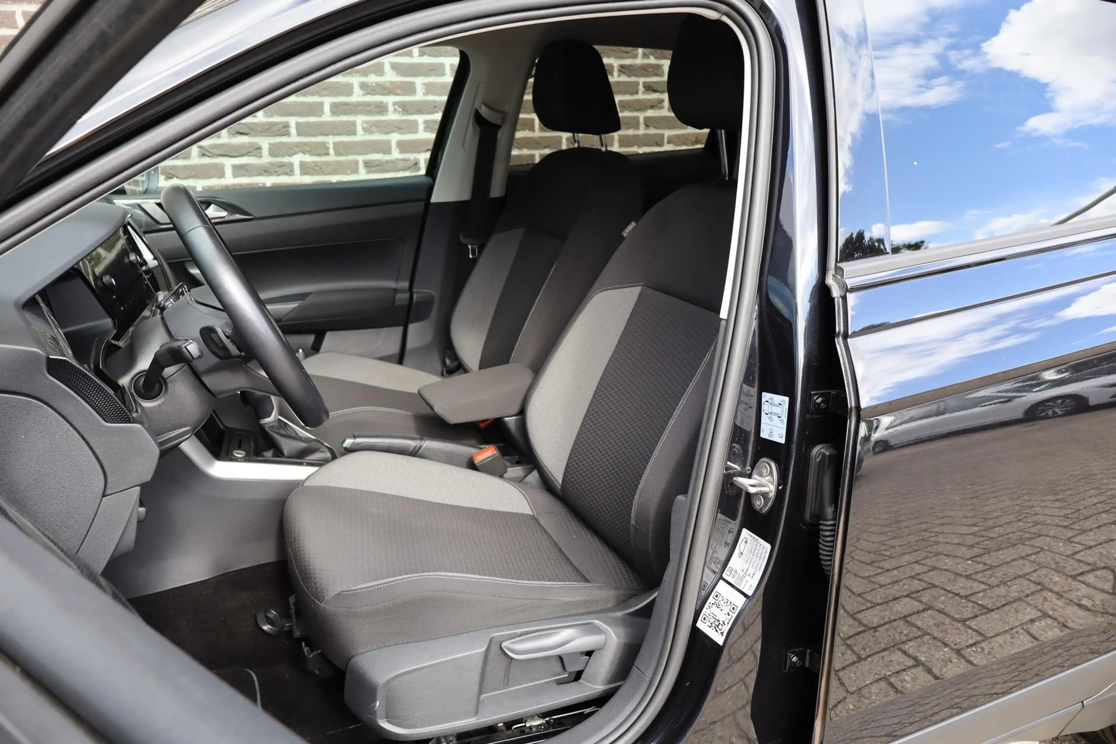 Volkswagen Taigo 1.0 TSI 115pk DSG Life Edition | Achteruitrijcamer — photo 4
