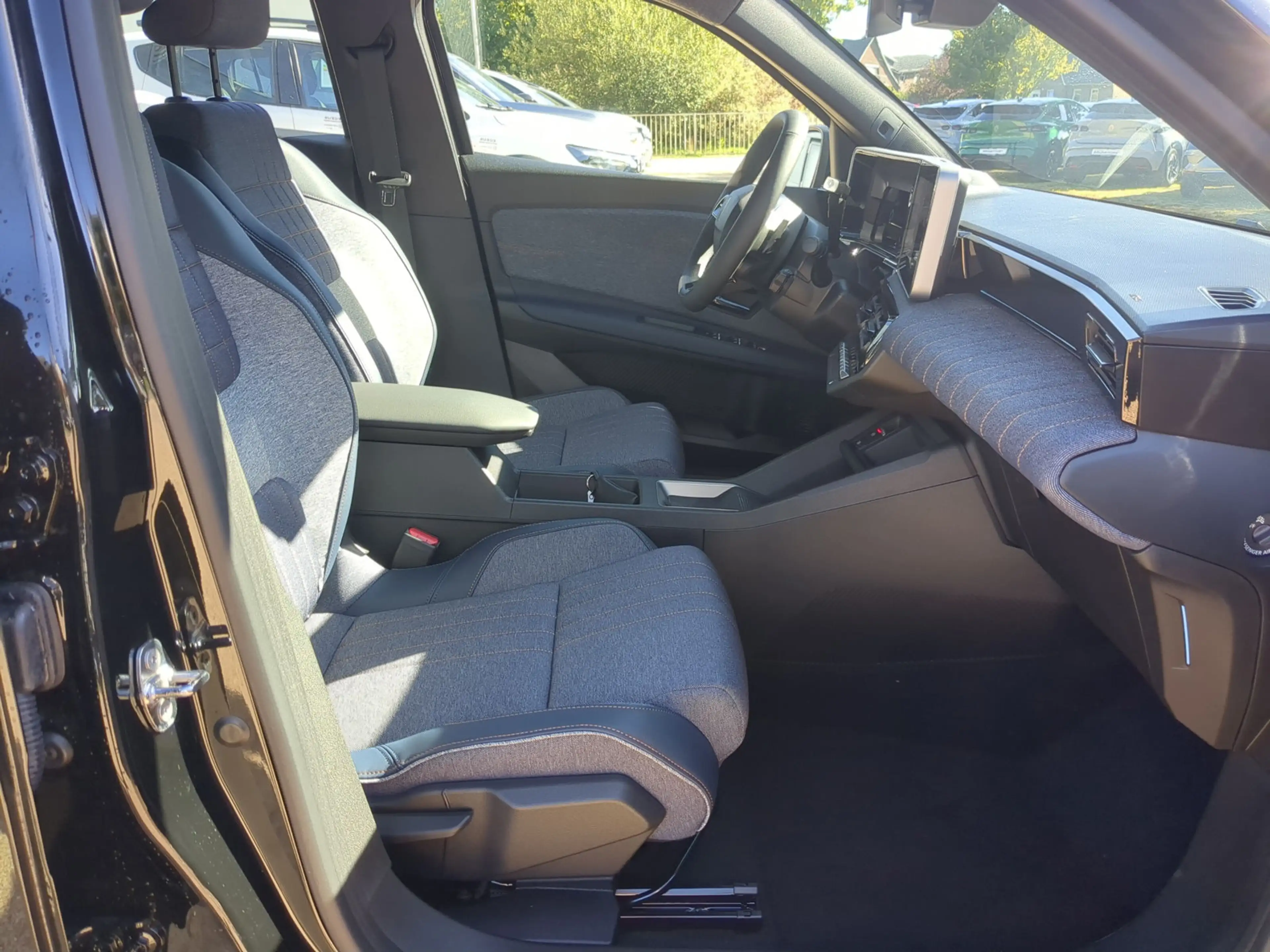 Renault R 4 E-Tech 150 Comfort Range Techno Navi+SHZ+RFK — photo 9