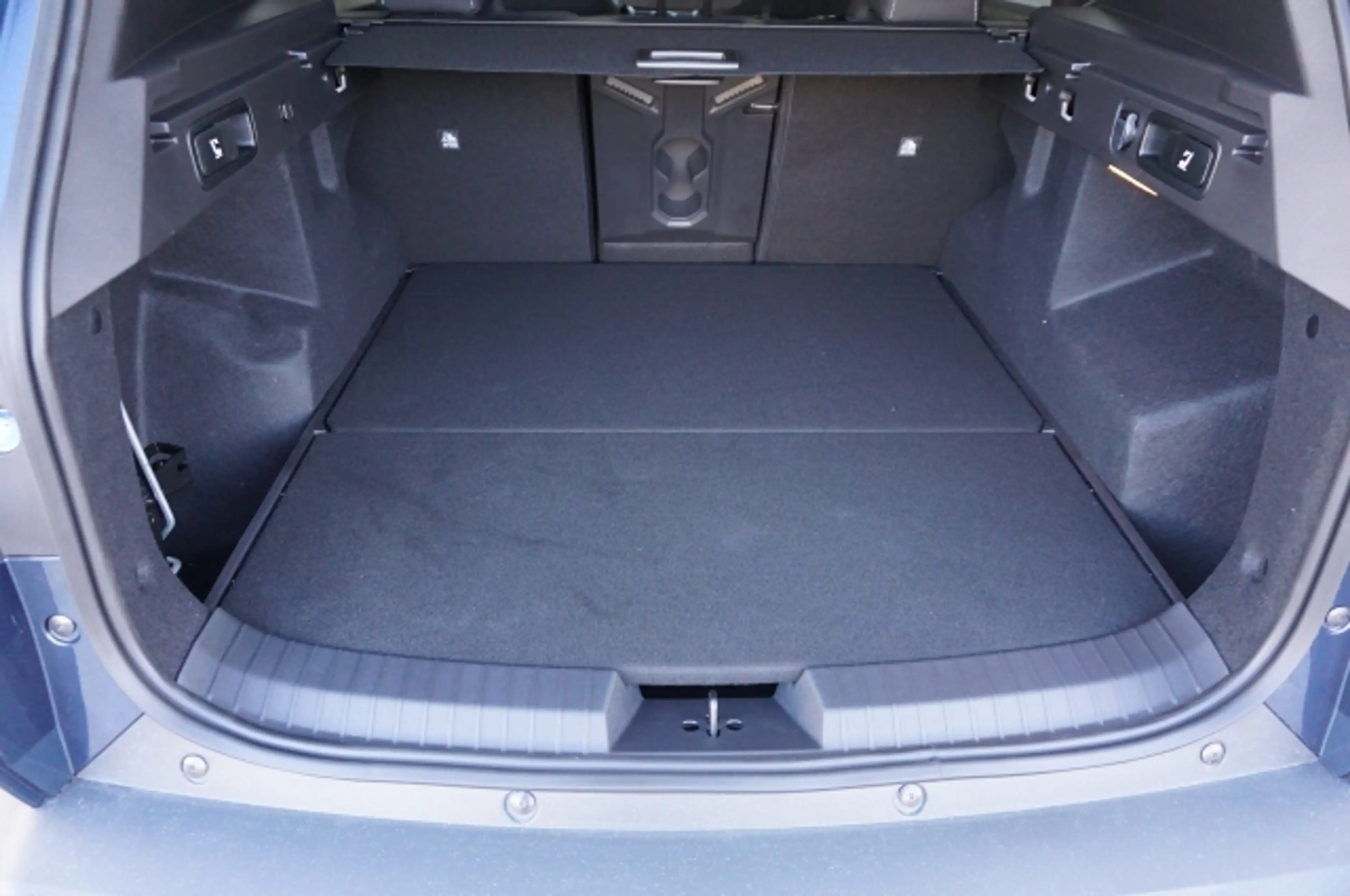 Dacia Bigster Journey Hybrid 155 mit AHV abnehmbar — photo 15