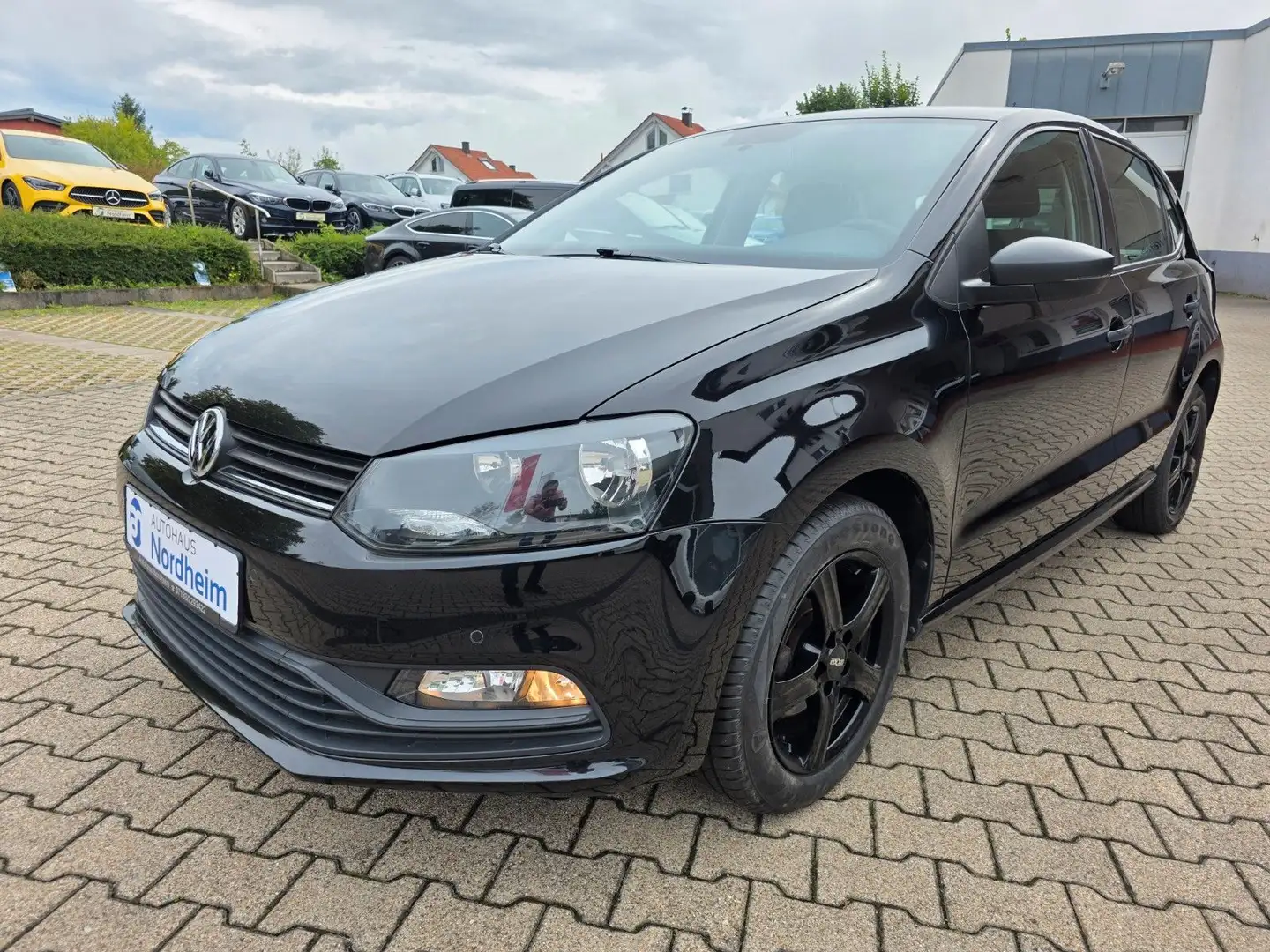 Volkswagen Polo V 1.4 TDI Trendline Klima/Alu 15"/PDC/EU 6 Schwarz - 1