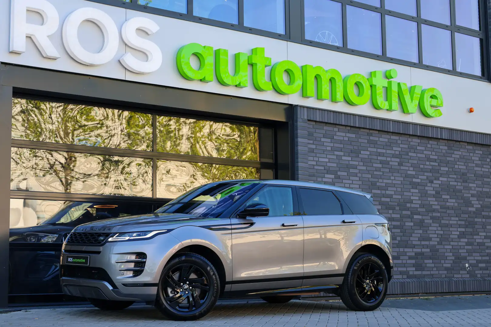 land rover evoque