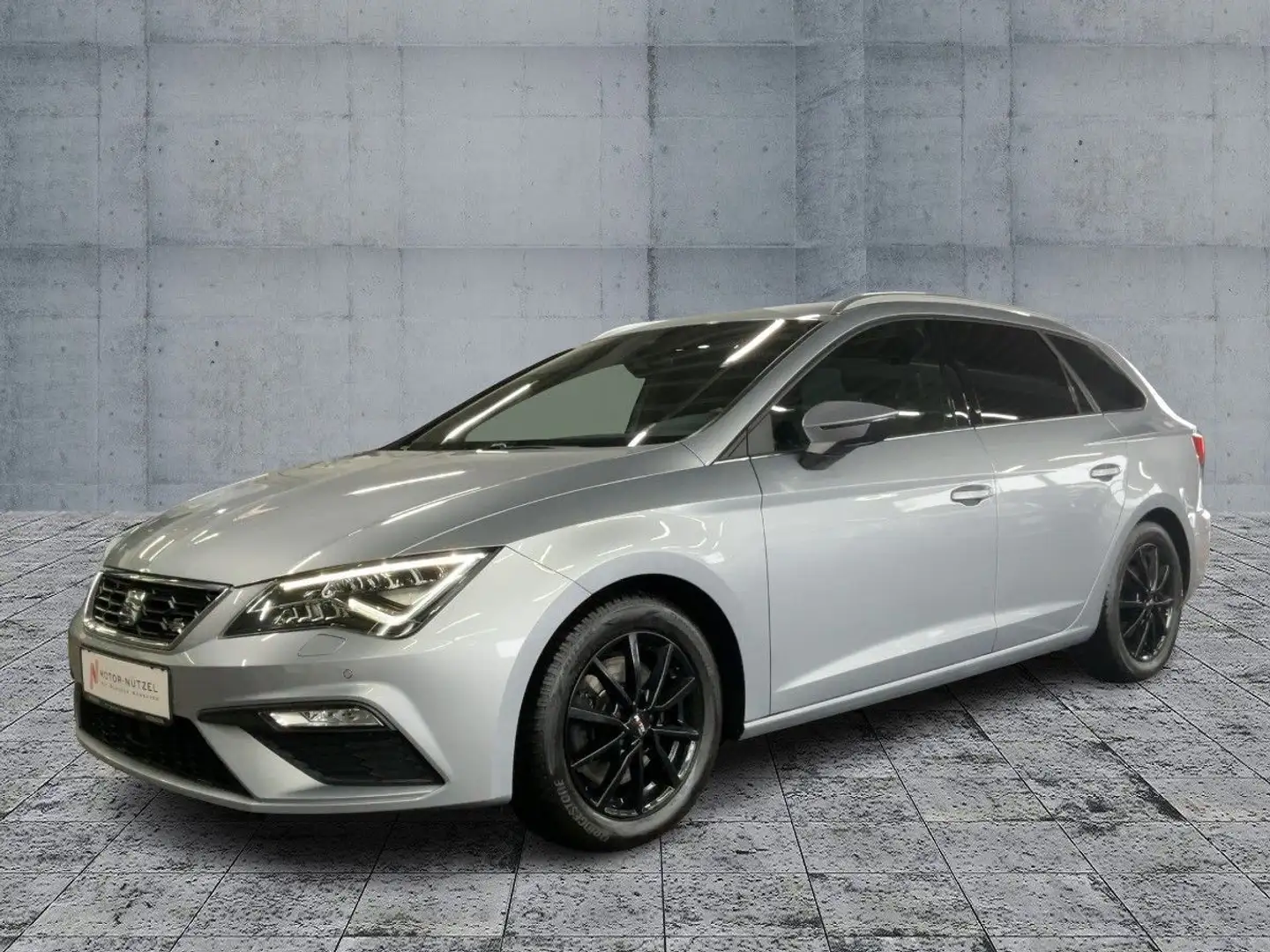 SEAT Leon ST 1.5 TSI DSG FR LED+NAV+ACC+SHZ+RFK+PANO Argent - 2