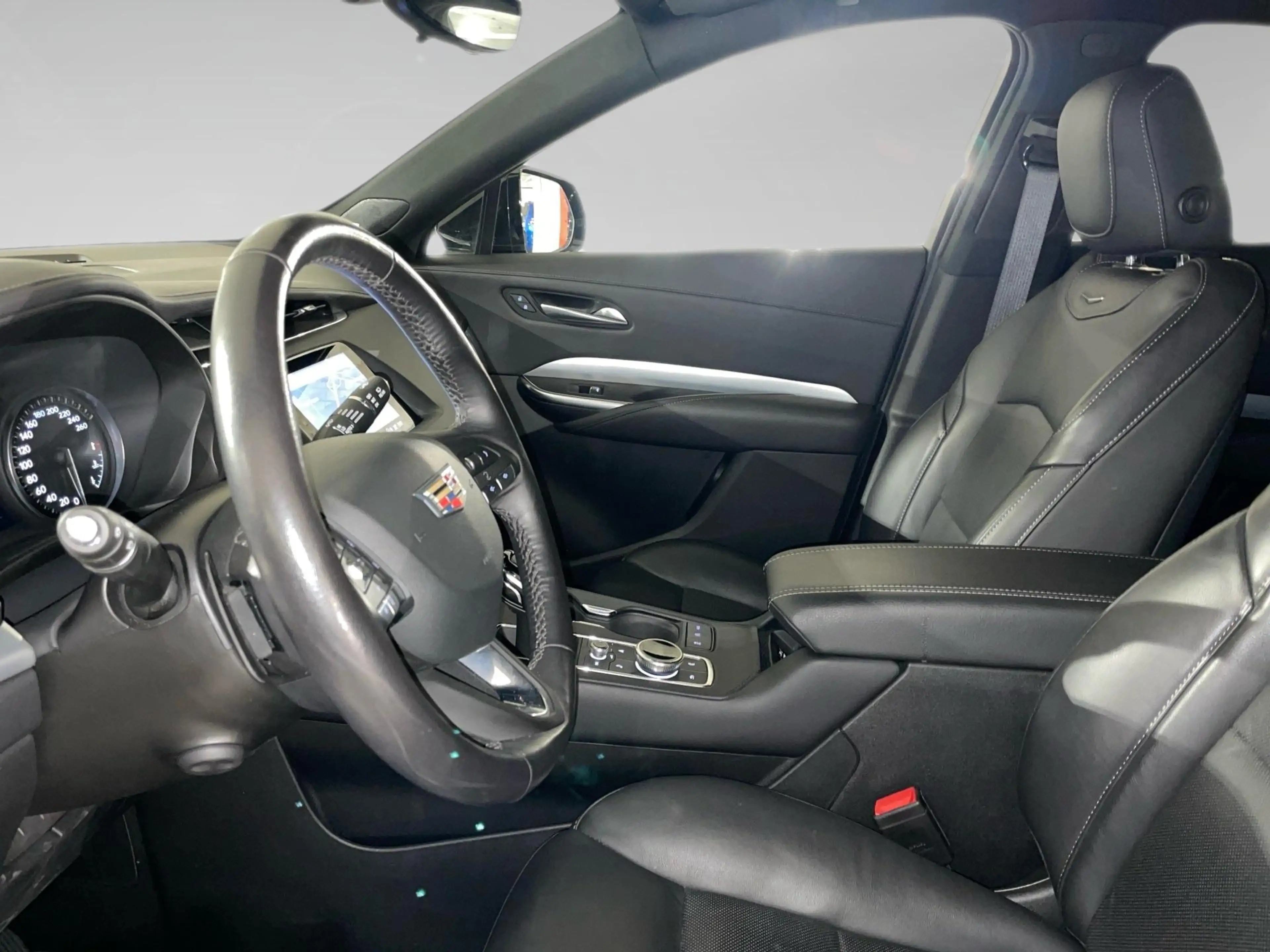 Cadillac XT4 2.0 350D Premium Luxury Auto. — photo 4