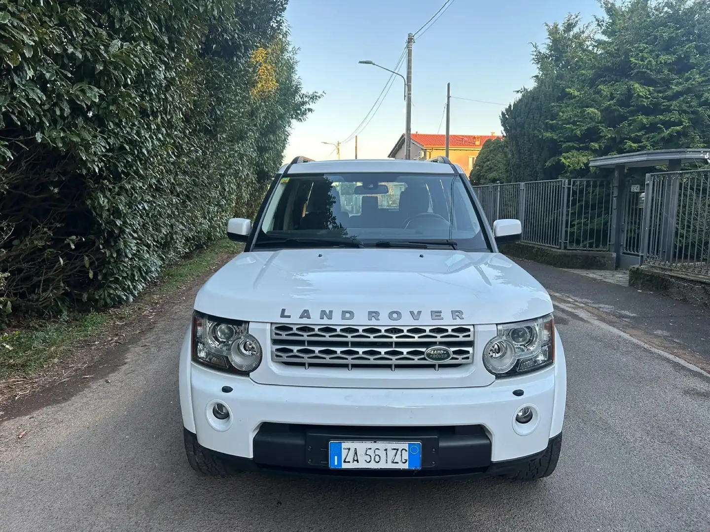 Land Rover Discovery 3.0 tdV6 SE 211cv 7p.ti auto Blanc - 2