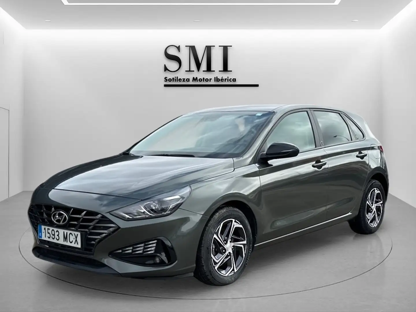 Hyundai i30 1.0 TGDI Klass 120 Gris - 1