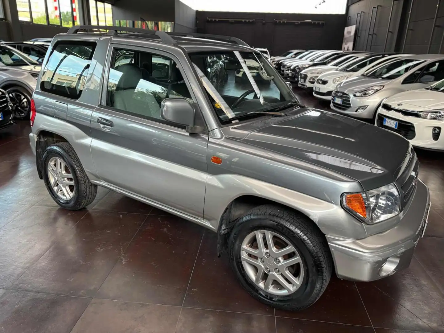 Mitsubishi Pajero Pinin 1.8 16V MPI 3 porte Gri - 1