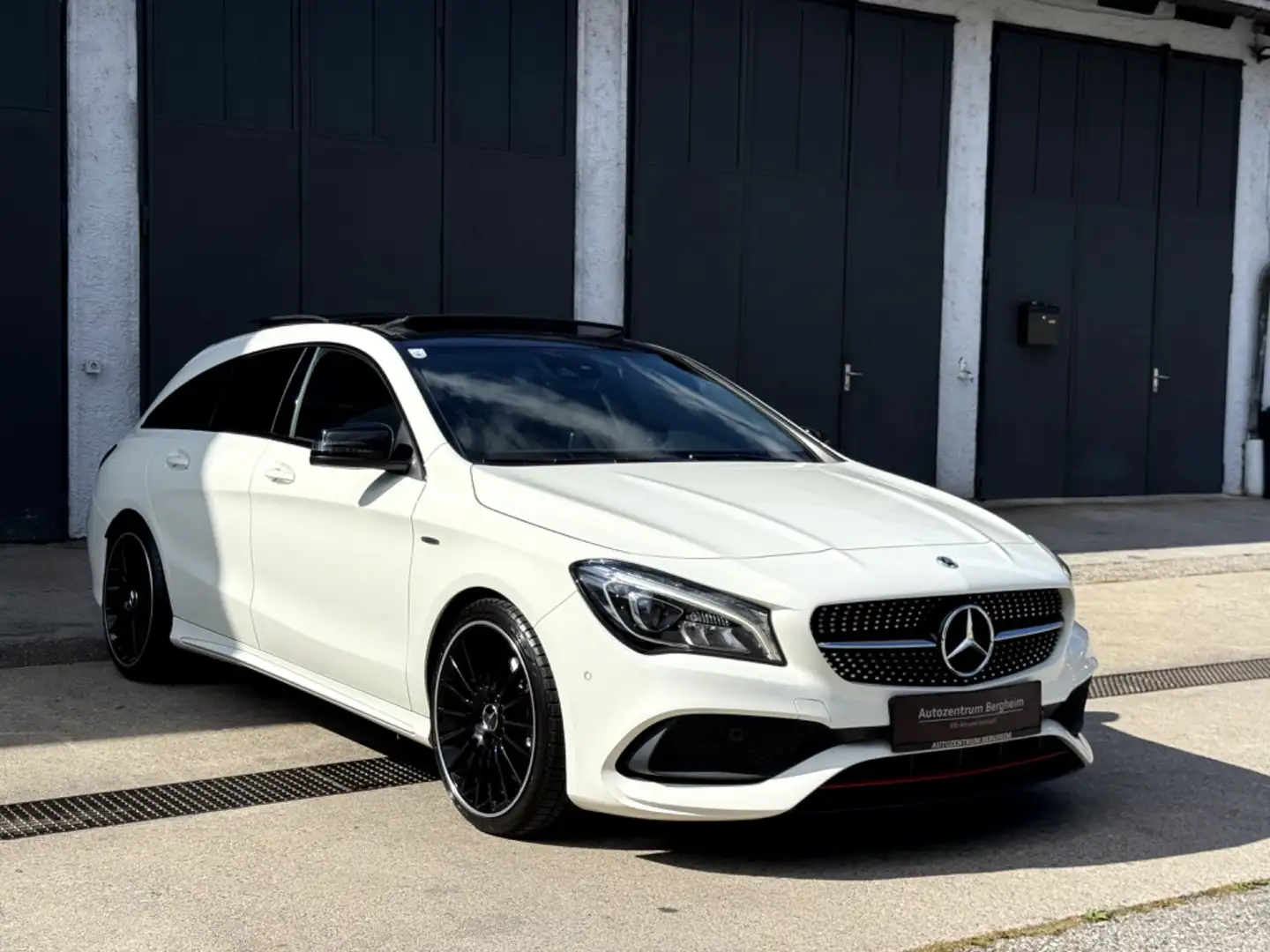Mercedes-Benz CLA 250 Sport Shooting Brake 4MATIC Aut. Weiß - 2