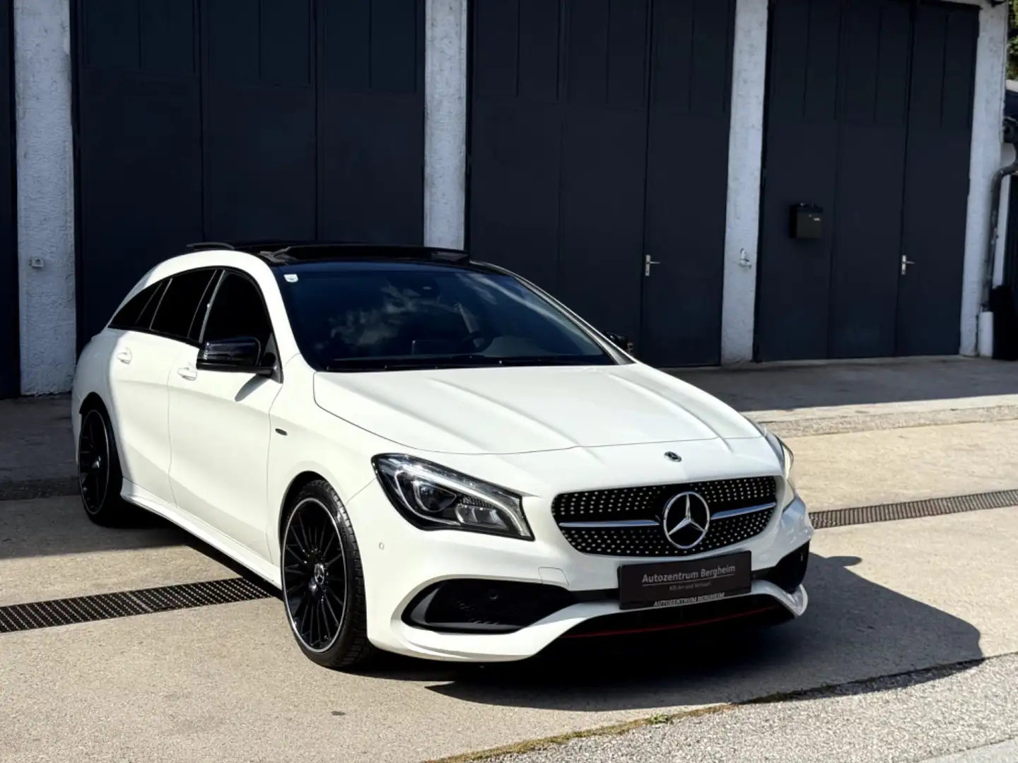 Mercedes-Benz CLA 250 Sport Shooting Brake 4MATIC Aut. Weiß - 1