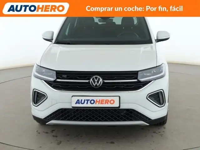 Volkswagen T-Cross view 9