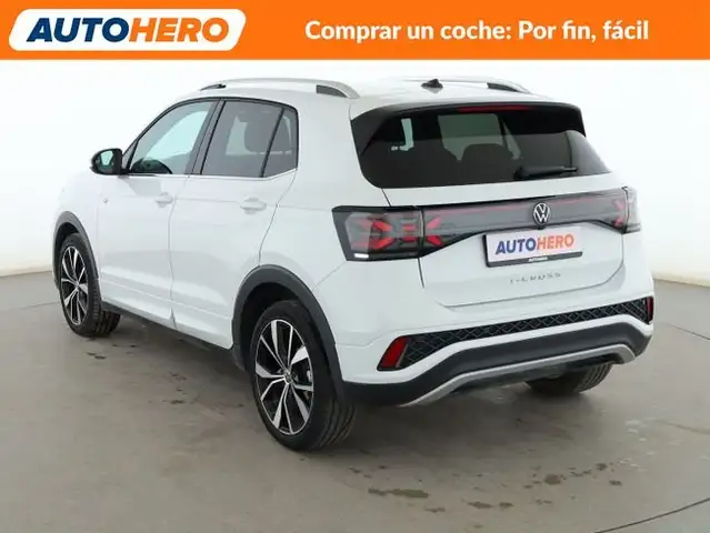 Volkswagen T-Cross view 4