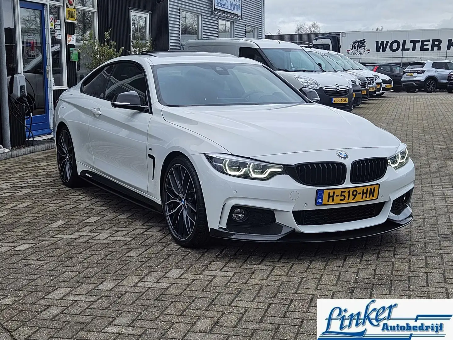 BMW 420 4-serie Coupé 420i High Executive 250PK M-PERFORMA Wit - 2