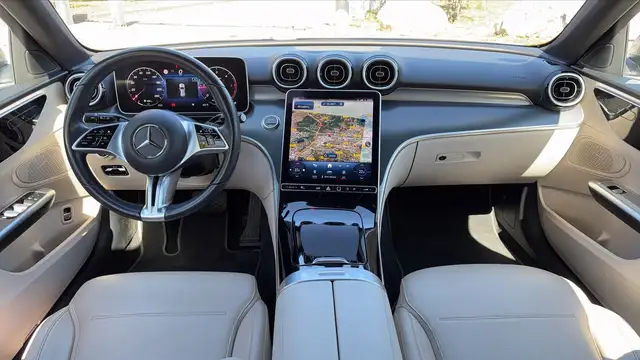Mercedes-Benz C-Class view 11