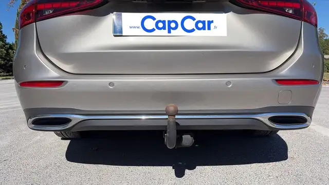 Mercedes-Benz C-Class view 21