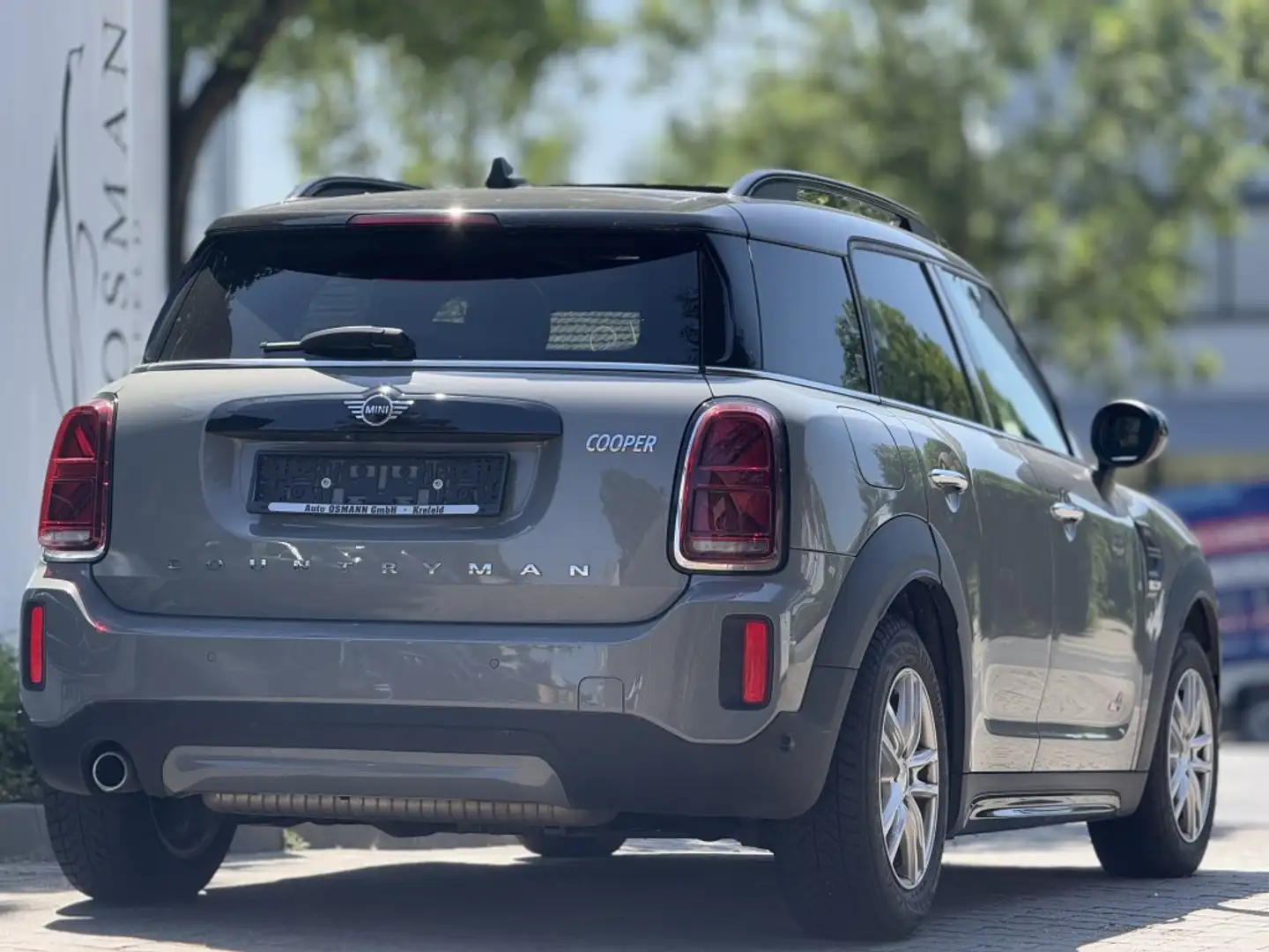 MINI Cooper Countryman Yours Trim All4   Panorama Grau - 2