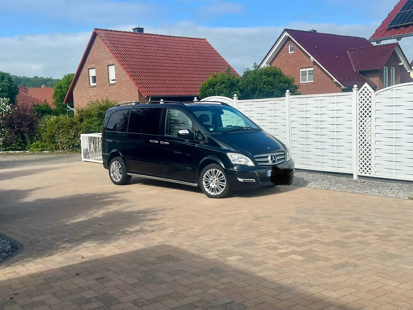 Mercedes-Benz Viano 2.2 CDI Trend Edition kompakt (639.811) Černá - 1