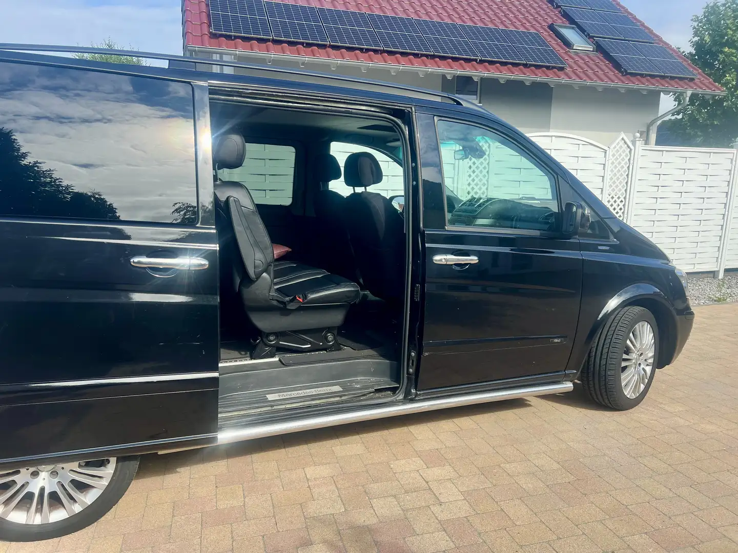 Mercedes-Benz Viano 2.2 CDI Trend Edition kompakt (639.811) Černá - 2