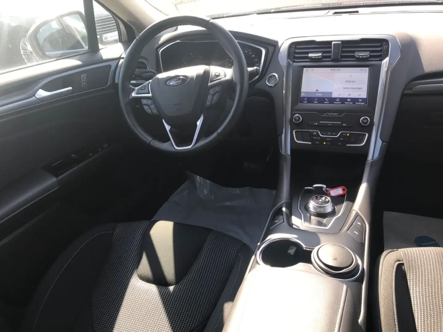 Ford Mondeo Kombi Titanium TDCi190 Auto Navi/LED/SHZ/FSH/LMF Argent - 2