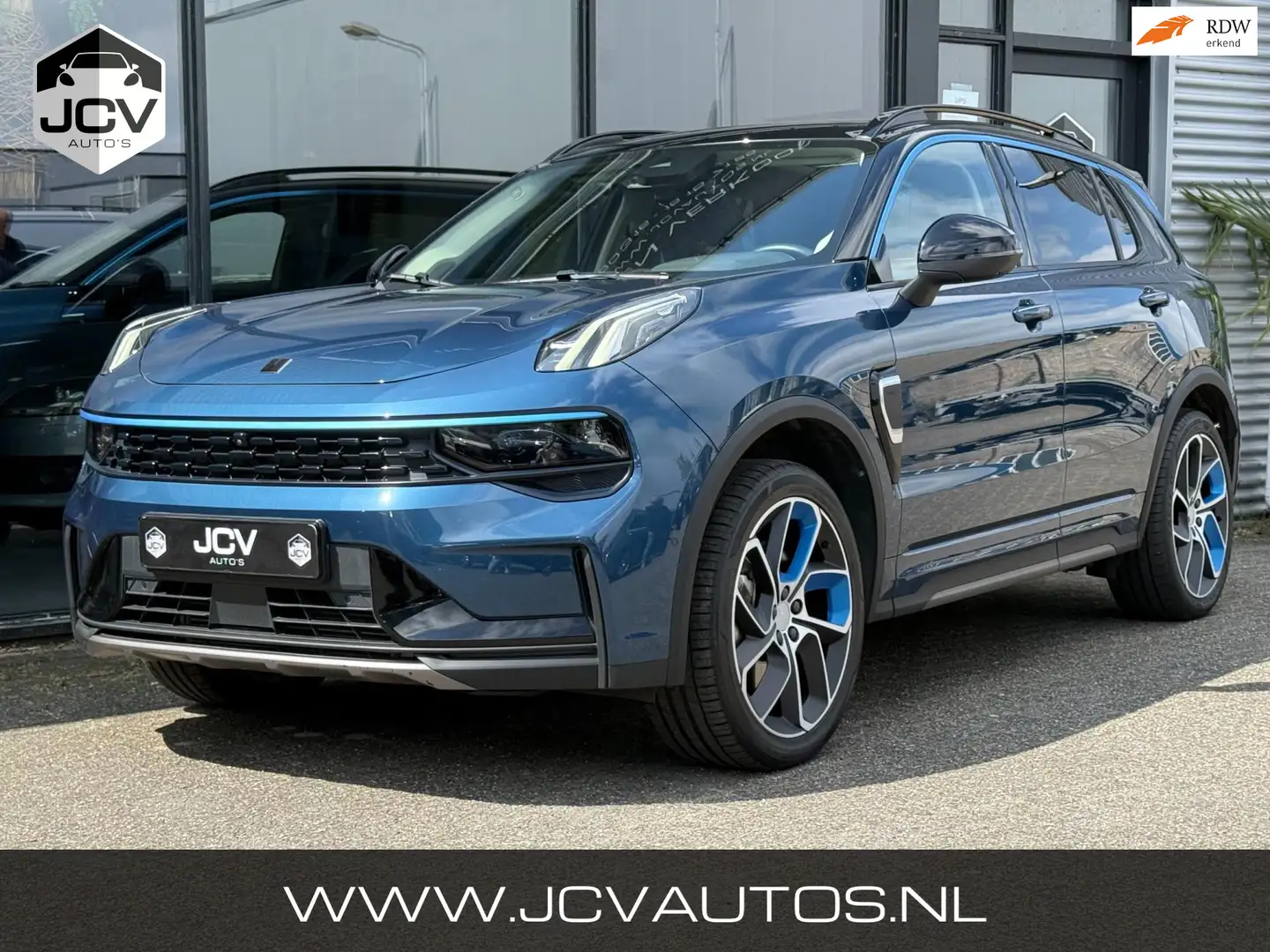 Lynk & Co 01 1.5 PANO/360 CAM/INFINITY SOUND/CARPLAY Blauw - 1