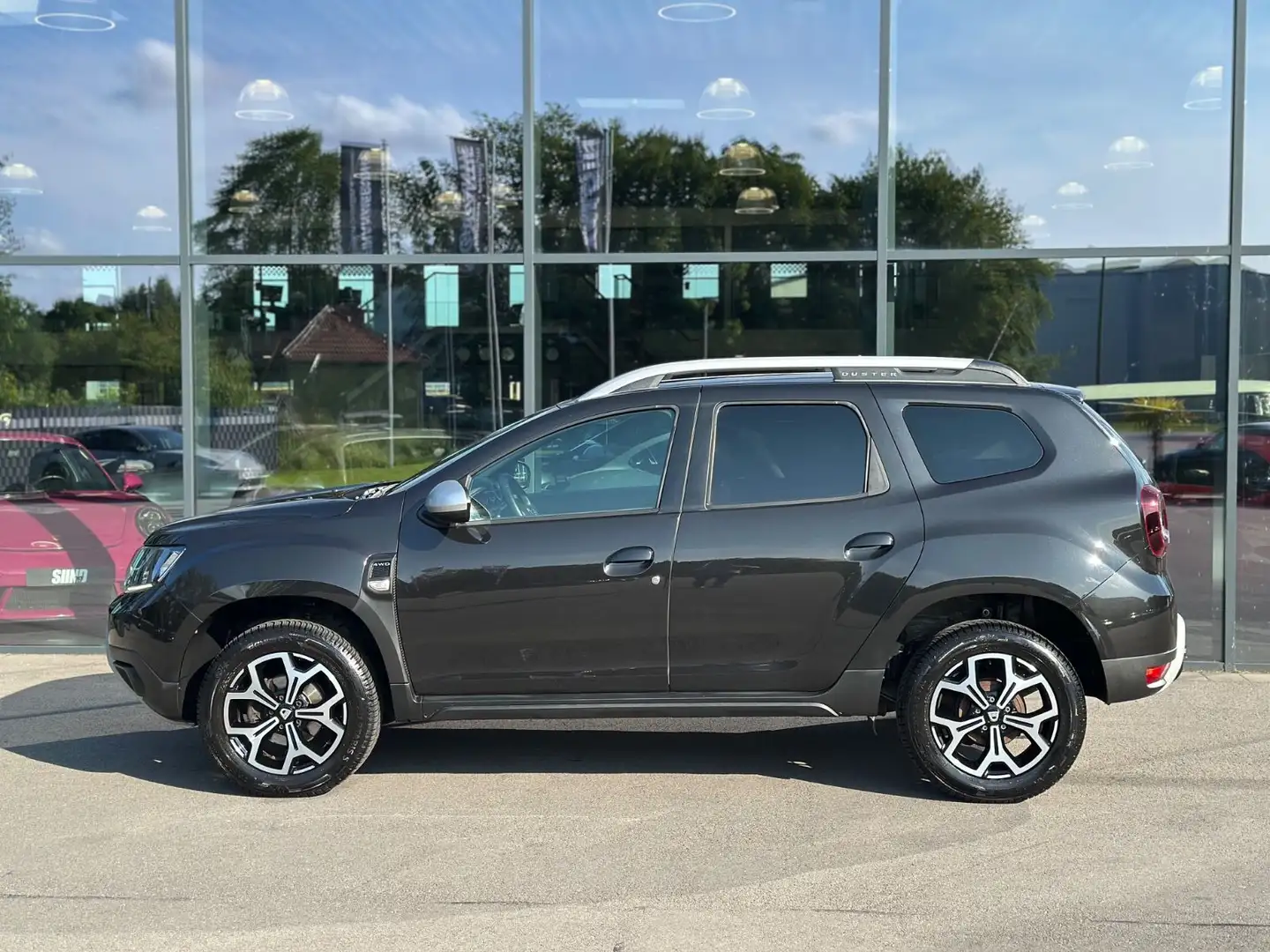 Dacia Duster TCe 130 4WD GPF Prestige 2.HA/R-CAM/NAVI Schwarz - 2