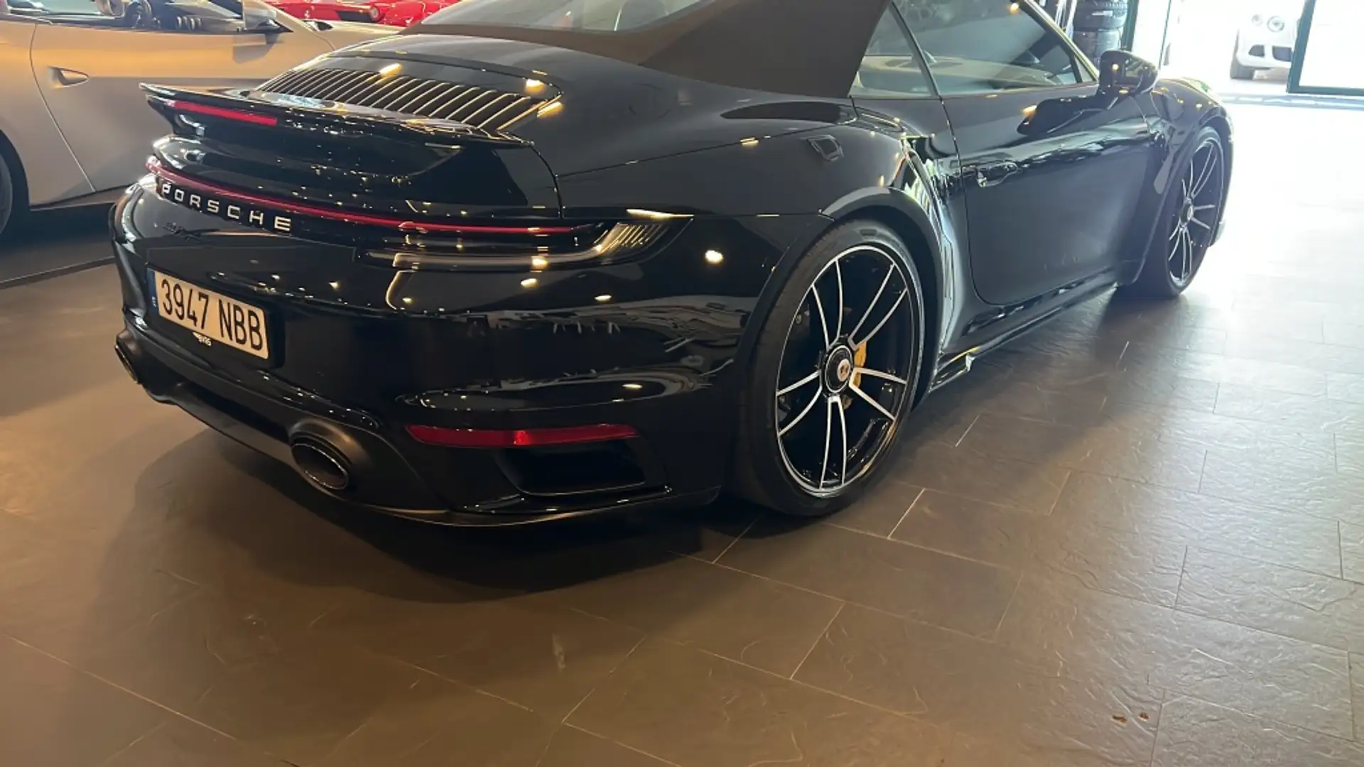 Porsche 992 Turbo S Cabriolet PDK Negro - 1